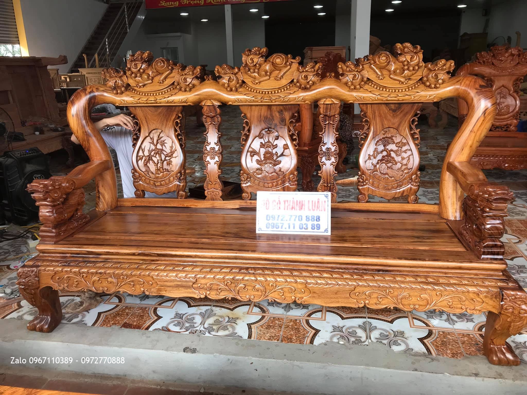 Bộ Bàn Ghế Minh Quốc Nghê. Anh Hà- Phú Cường, TX Phú Thọ, Tỉnh Phú Thọ.