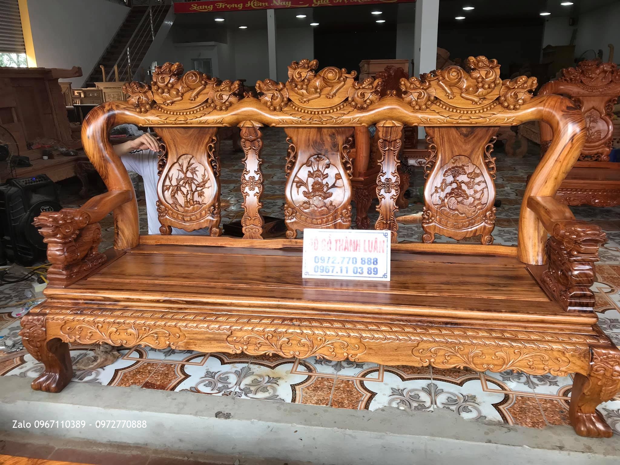 Bộ Bàn Ghế Minh Quốc Nghê. Anh Hà- Phú Cường, TX Phú Thọ, Tỉnh Phú Thọ.