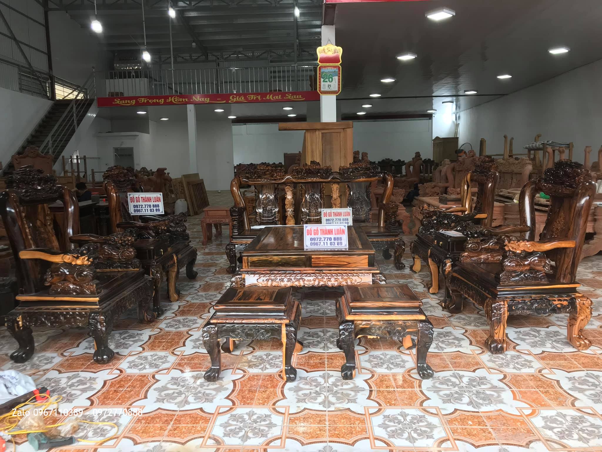 Bộ Ghế Minh Nghê, Kệ Tivi Gỗ Mun Vip. A Huy Tràng An, Bình Lục, Hà Nam