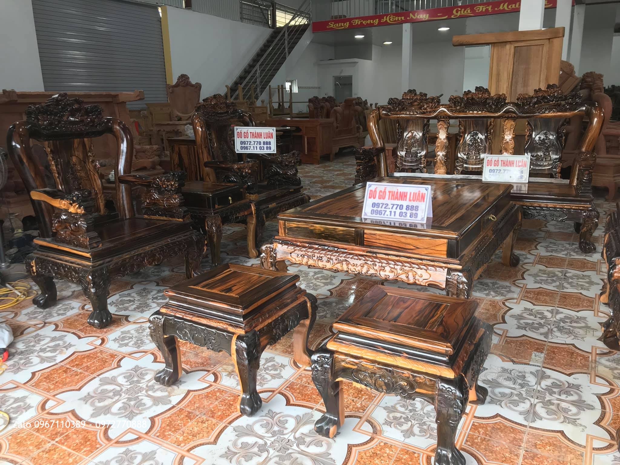 Bộ Ghế Minh Nghê, Kệ Tivi Gỗ Mun Vip. A Huy Tràng An, Bình Lục, Hà Nam,