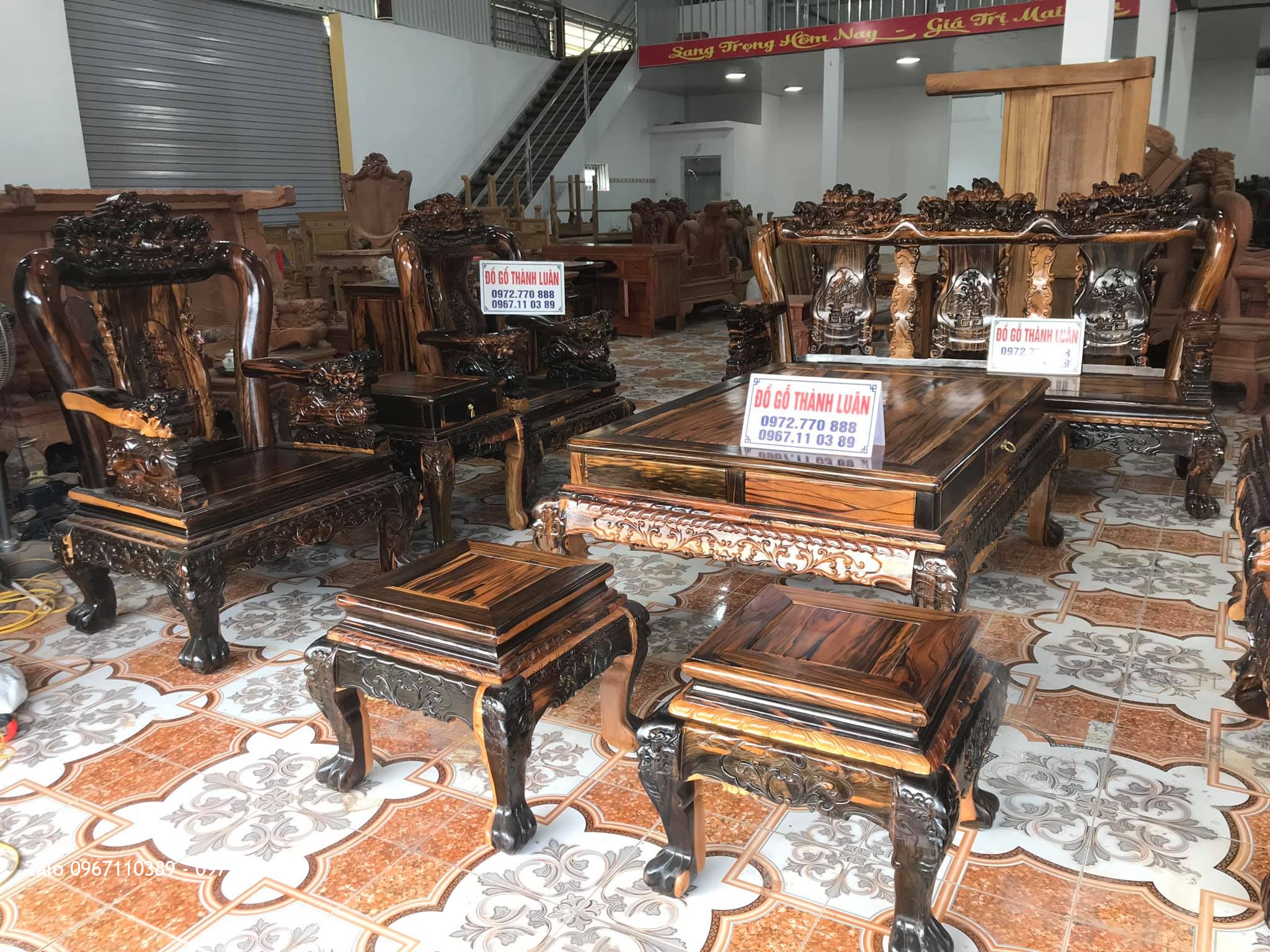 Bộ Ghế Minh Nghê, Kệ Tivi Gỗ Mun Vip. A Huy Tràng An, Bình Lục, Hà Nam,