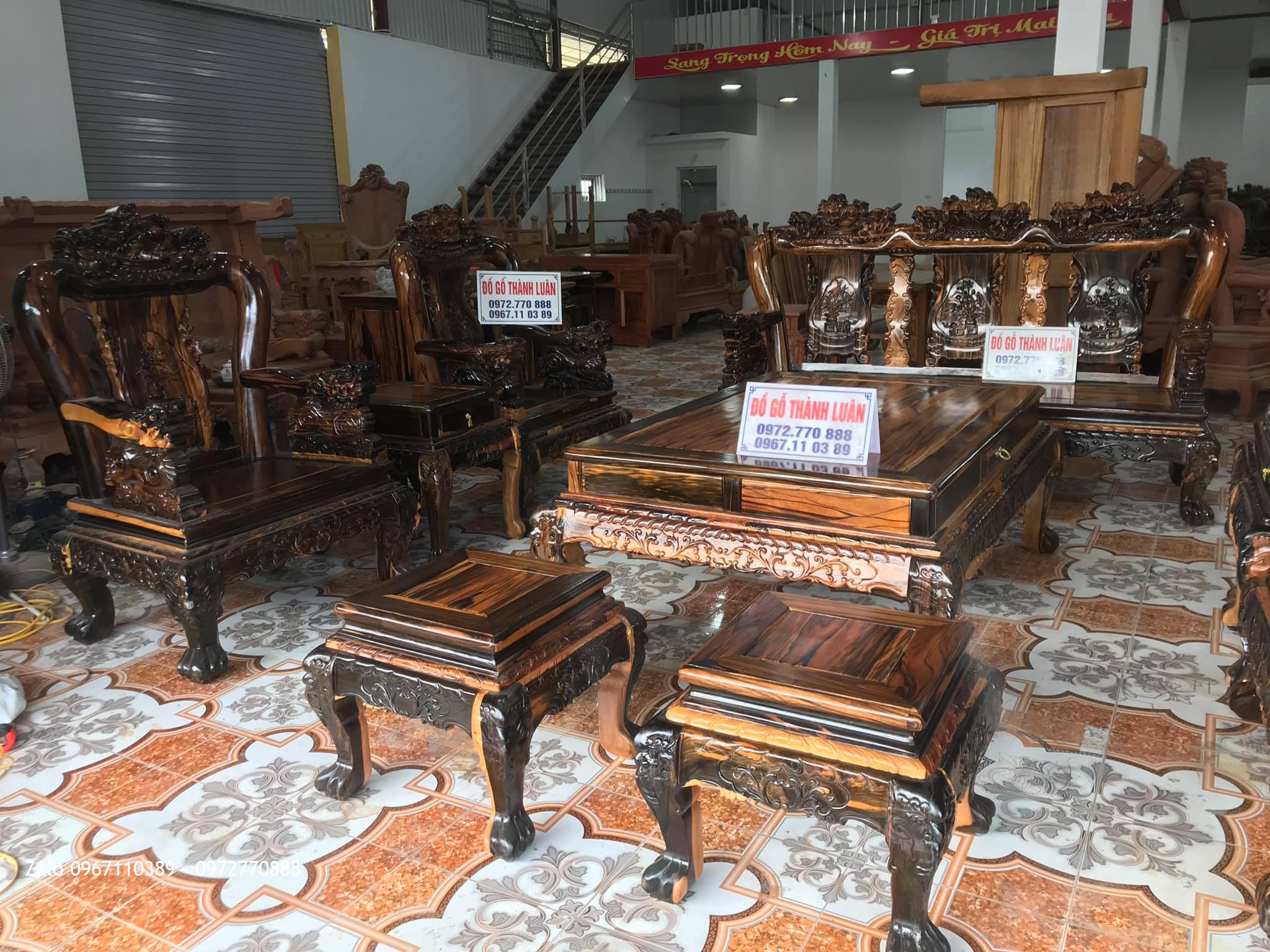 Bộ Ghế Minh Nghê, Kệ Tivi Gỗ Mun Vip. A Huy Tràng An, Bình Lục, Hà Nam.