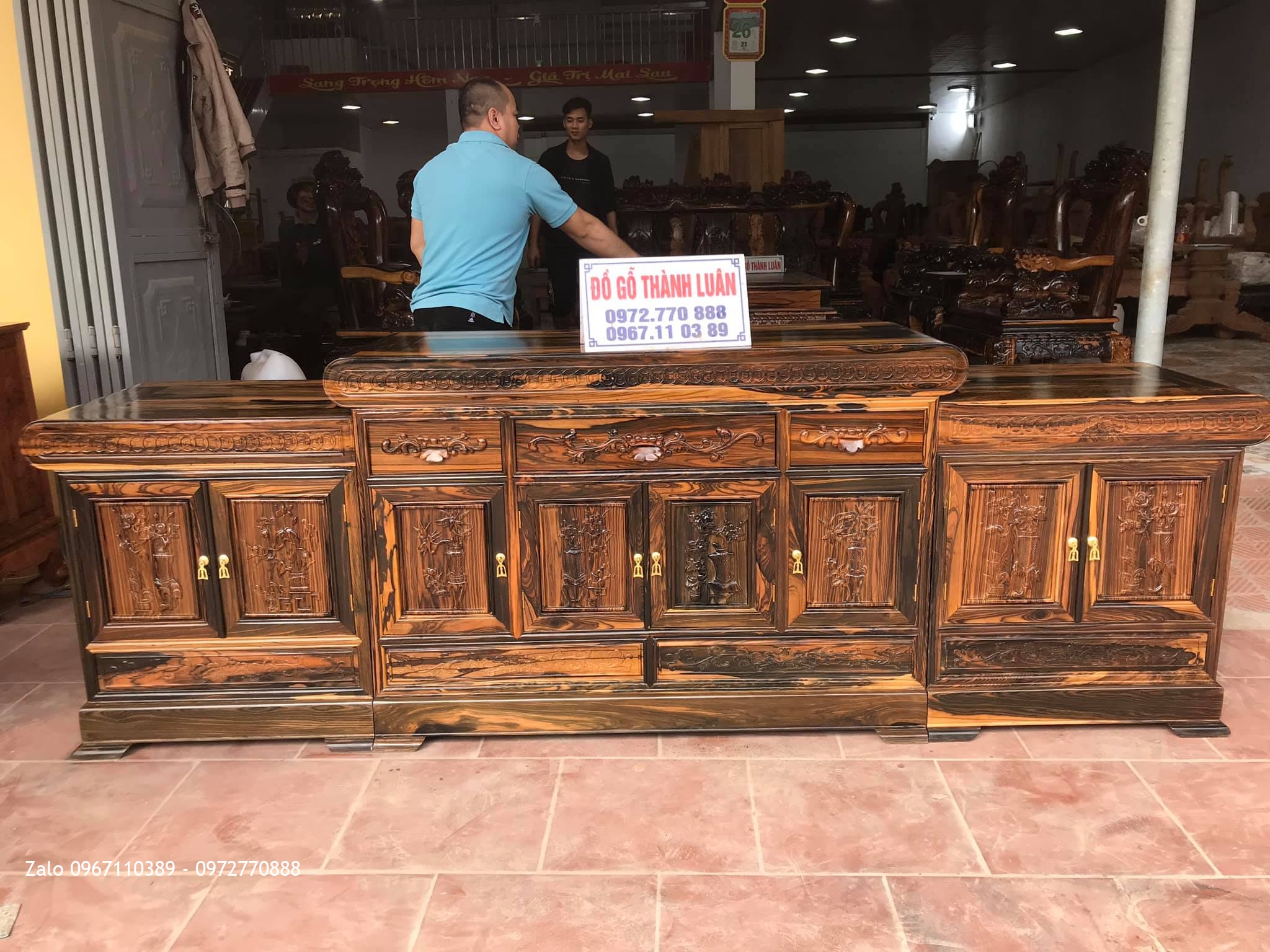 Bộ Ghế Minh Nghê, Kệ Tivi Gỗ Mun Vip. A Huy Tràng An, Bình Lục, Hà Nam::