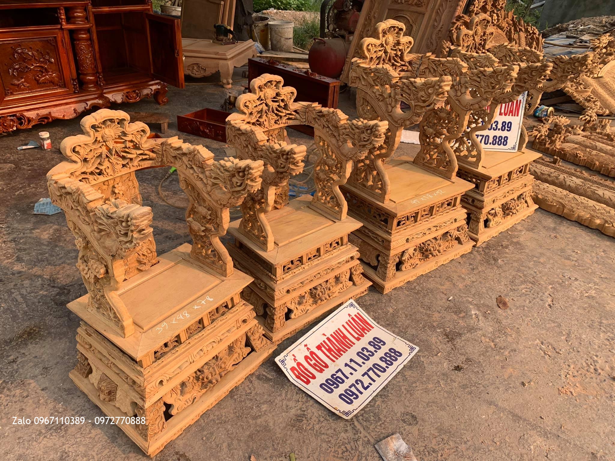 Ngai Thờ (Ngai Vách) Gỗ Gụ Đẹp.