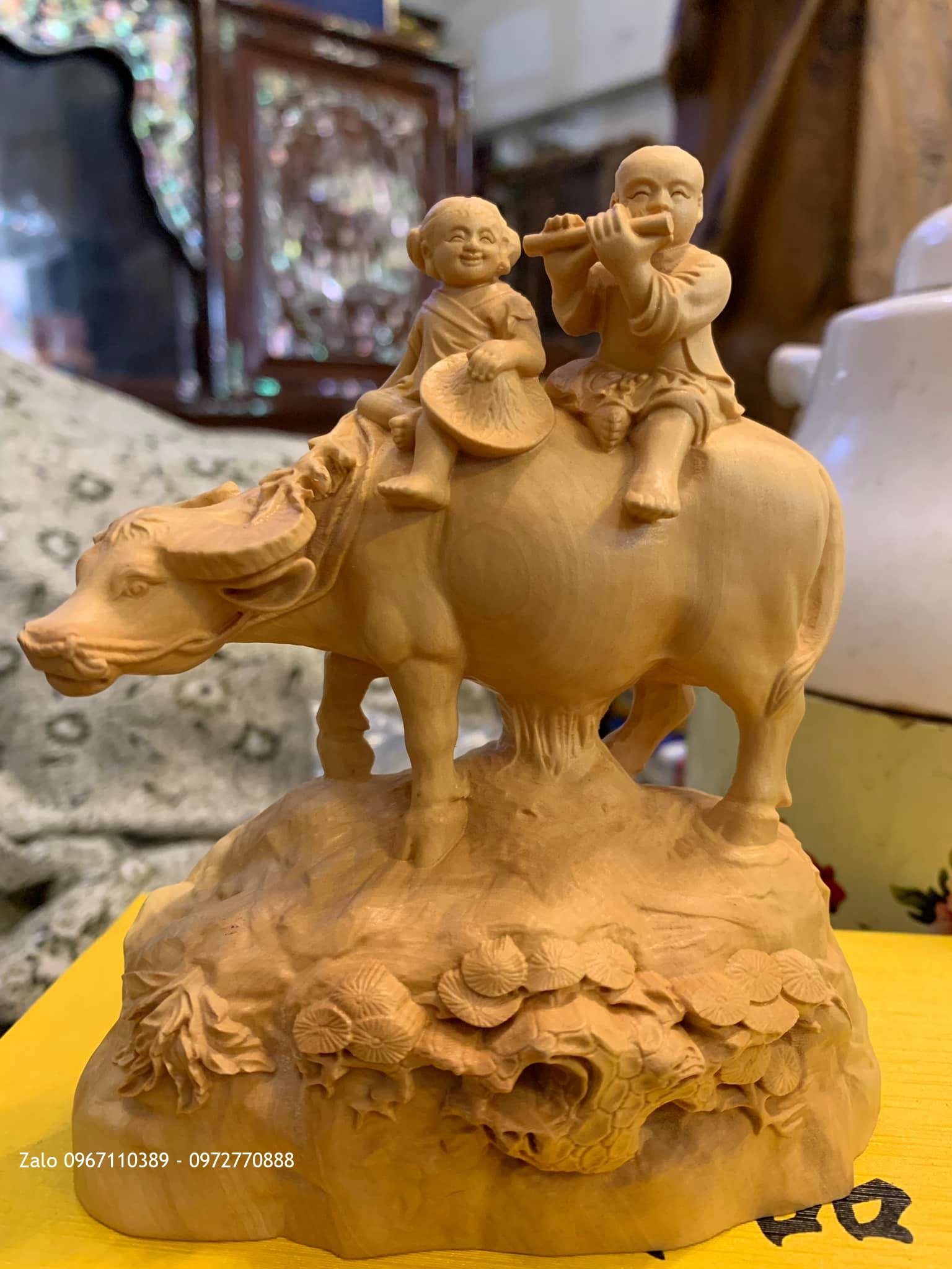 Tượng Để Ôtô Gỗ Hoàng Dương