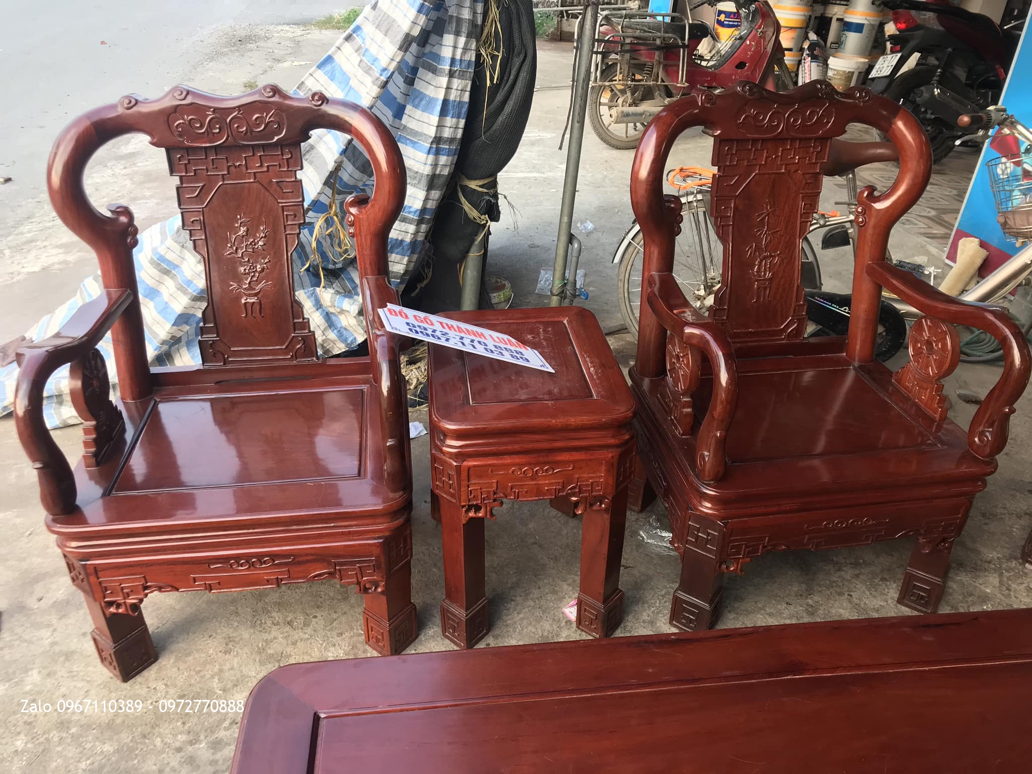 Bộ Bàn Ghế Quốc Triện Gỗ Hương Đỏ Lào Tay 8 Gồm 6 Món (Hàng Tái Sử Dụng)