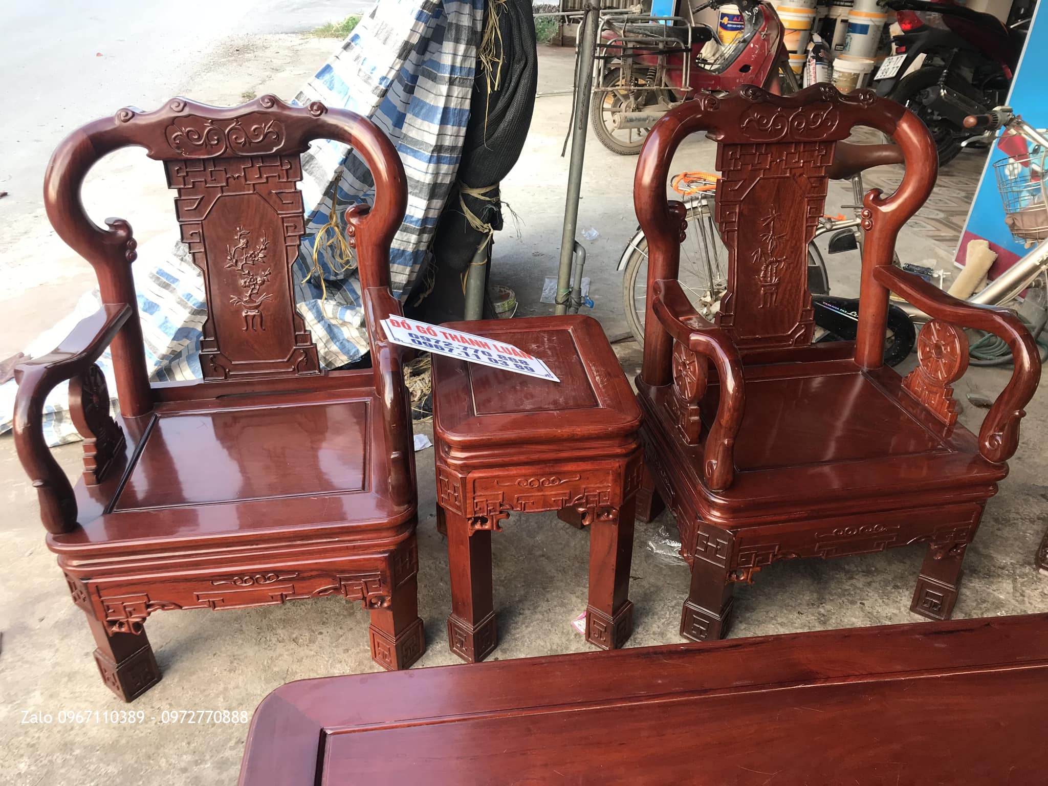 Bộ Bàn Ghế Quốc Triện Gỗ Hương Đỏ Lào Tay 8 Gồm 6 Món (Hàng Tái Sử Dụng)