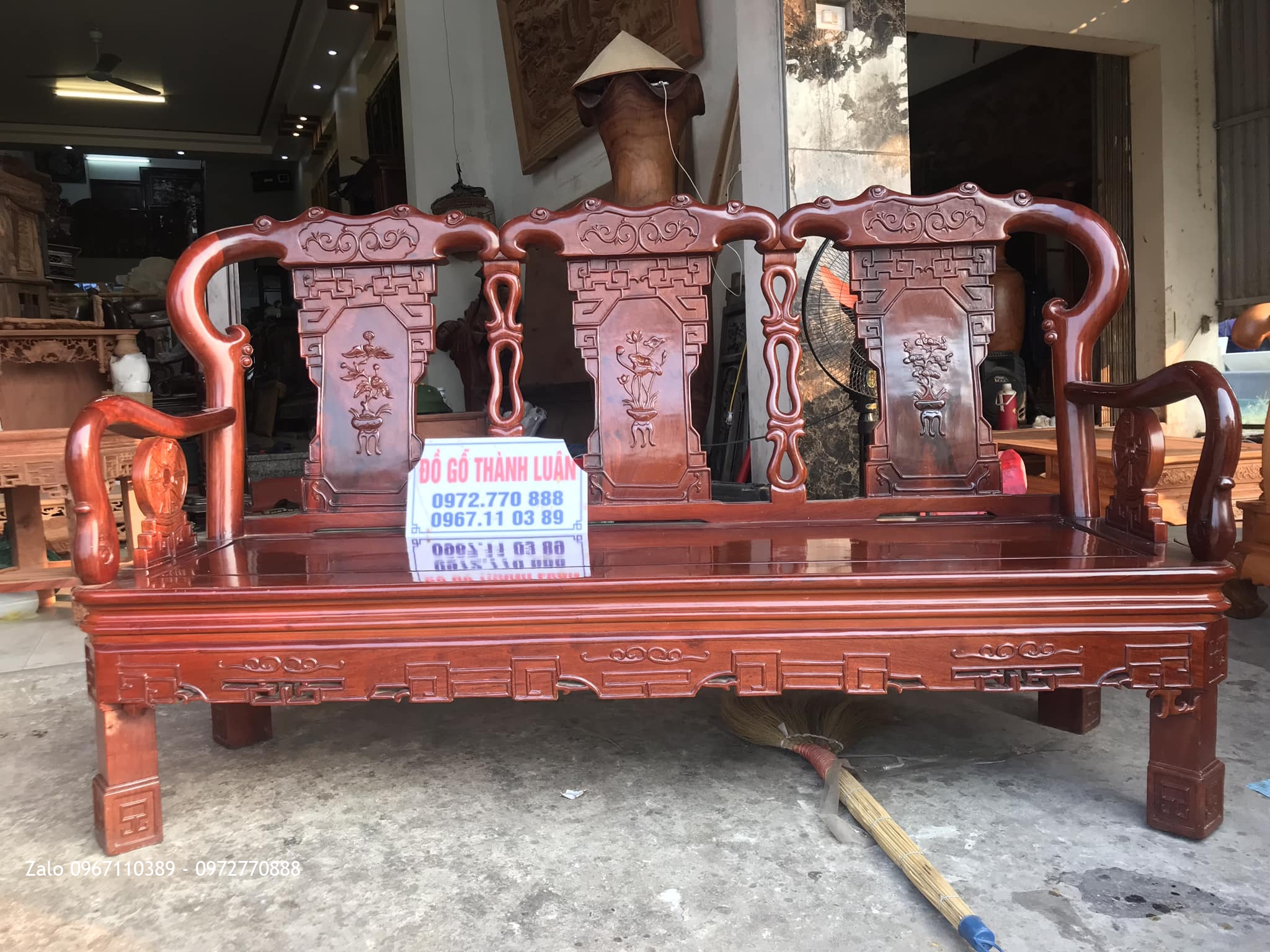 Bộ Bàn Ghế Quốc Triện Gỗ Hương Đỏ Lào Tay 8 Gồm 6 Món (Hàng Tái Sử Dụng),