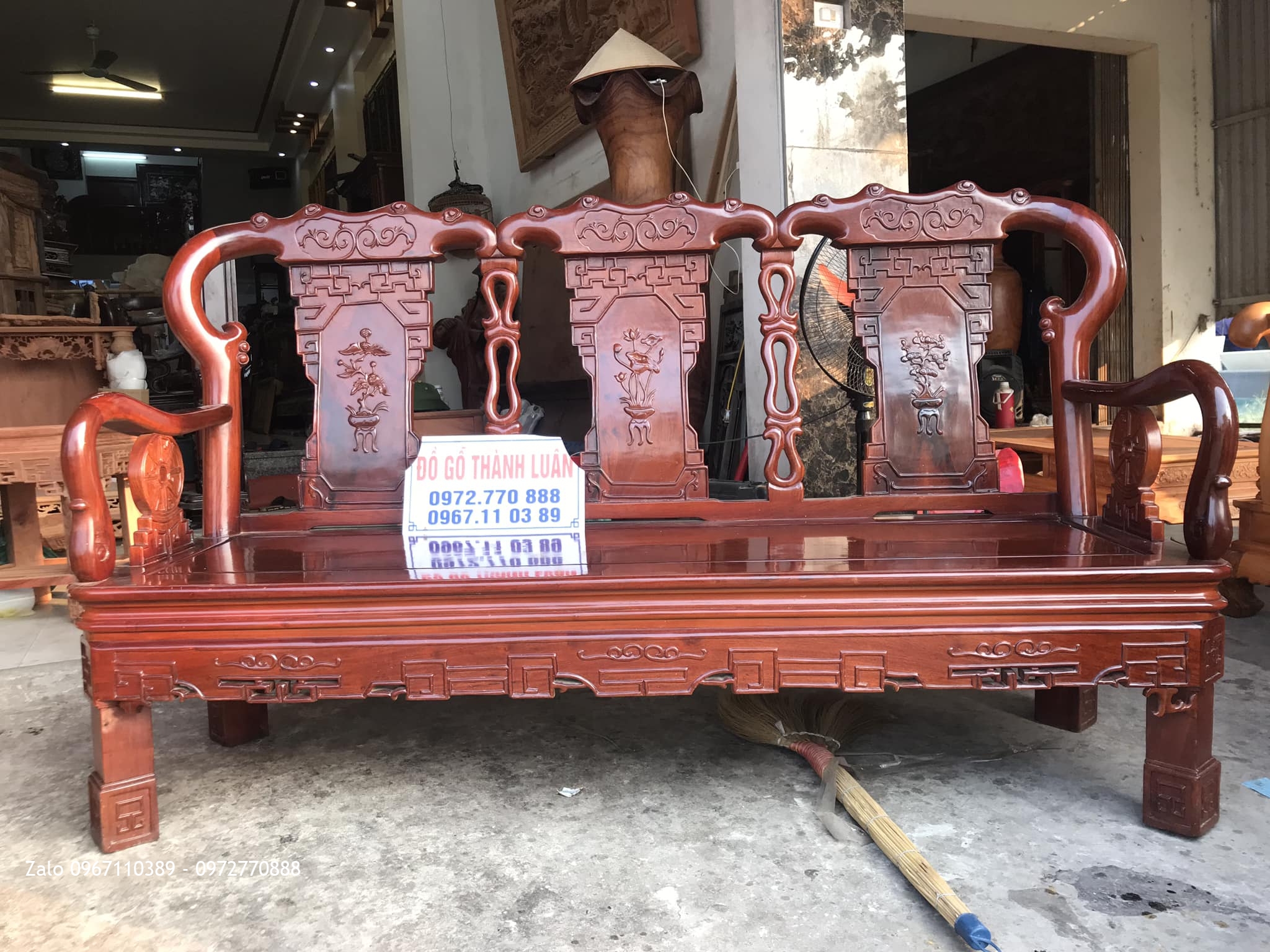 Bộ Bàn Ghế Quốc Triện Gỗ Hương Đỏ Lào Tay 8 Gồm 6 Món (Hàng Tái Sử Dụng),