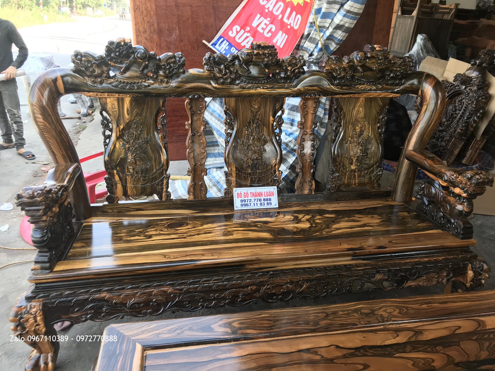 Bộ Bàn Ghế Minh Nghê Gỗ Mun, Kệ Tivi. Khách Hàng TPHCM..