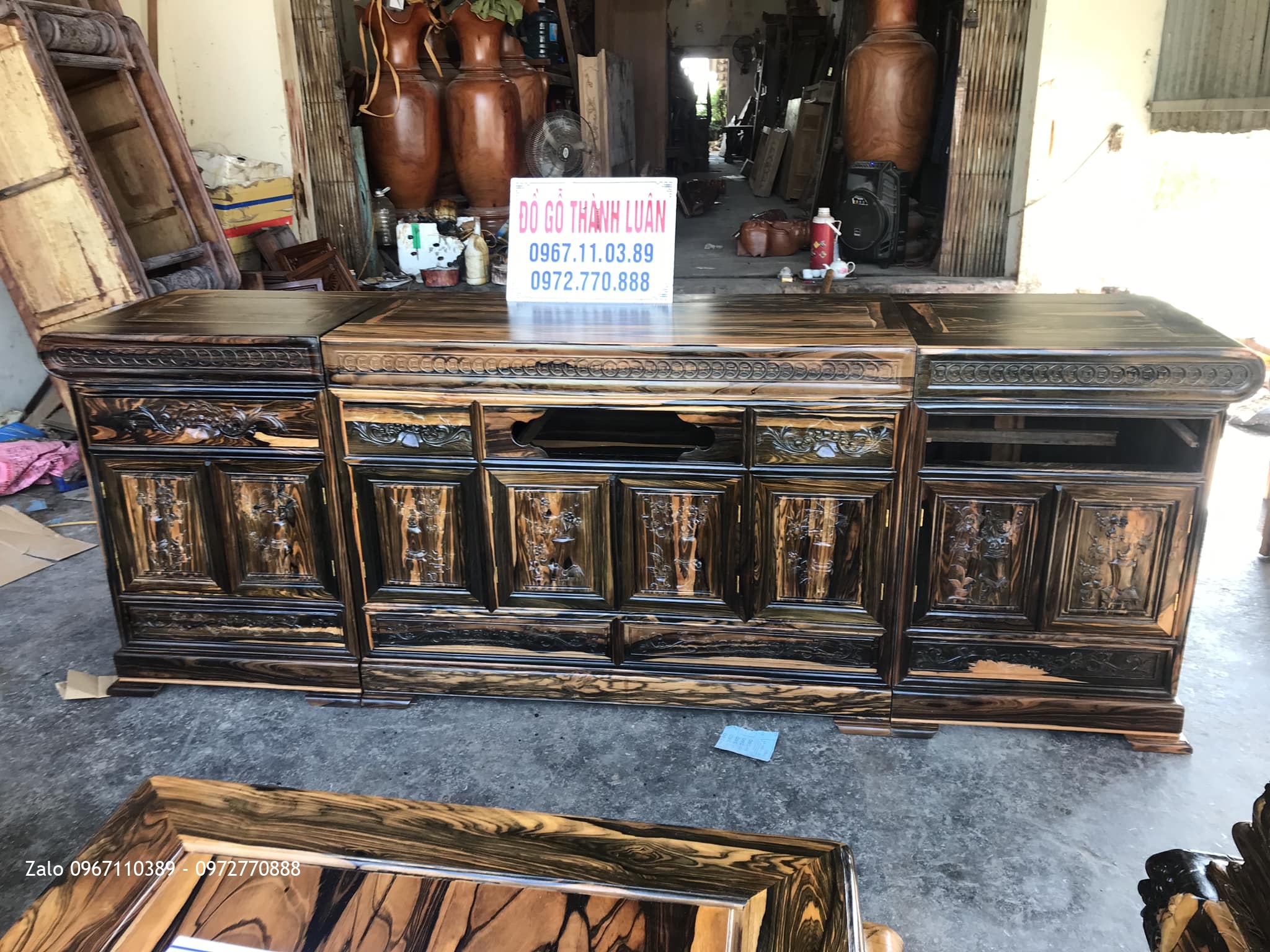 Bộ Bàn Ghế Minh Nghê Gỗ Mun, Kệ Tivi. Khách Hàng TPHCM: