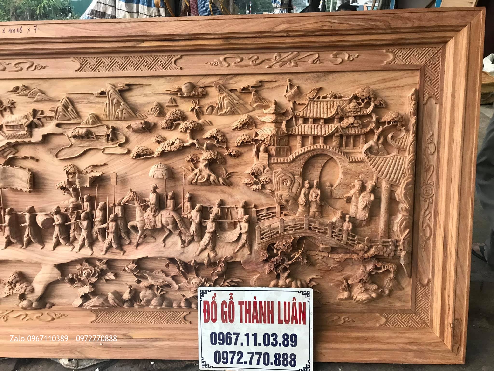 Tranh Vinh Quy Bái Tổ Gỗ Gõ Đỏ.