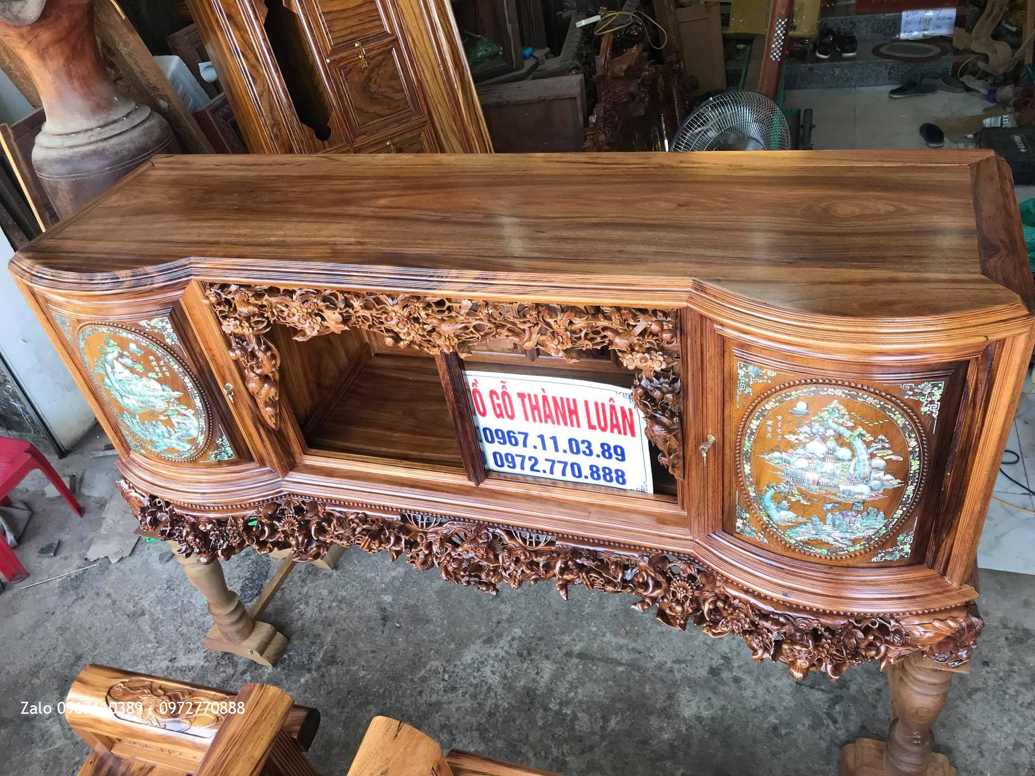 Tủ Chè Gỗ Gụ Ta Quảng Bình Víp. Bệ Bát Tiên, Lèo Mai Điểu. Khách Hưng Yên..