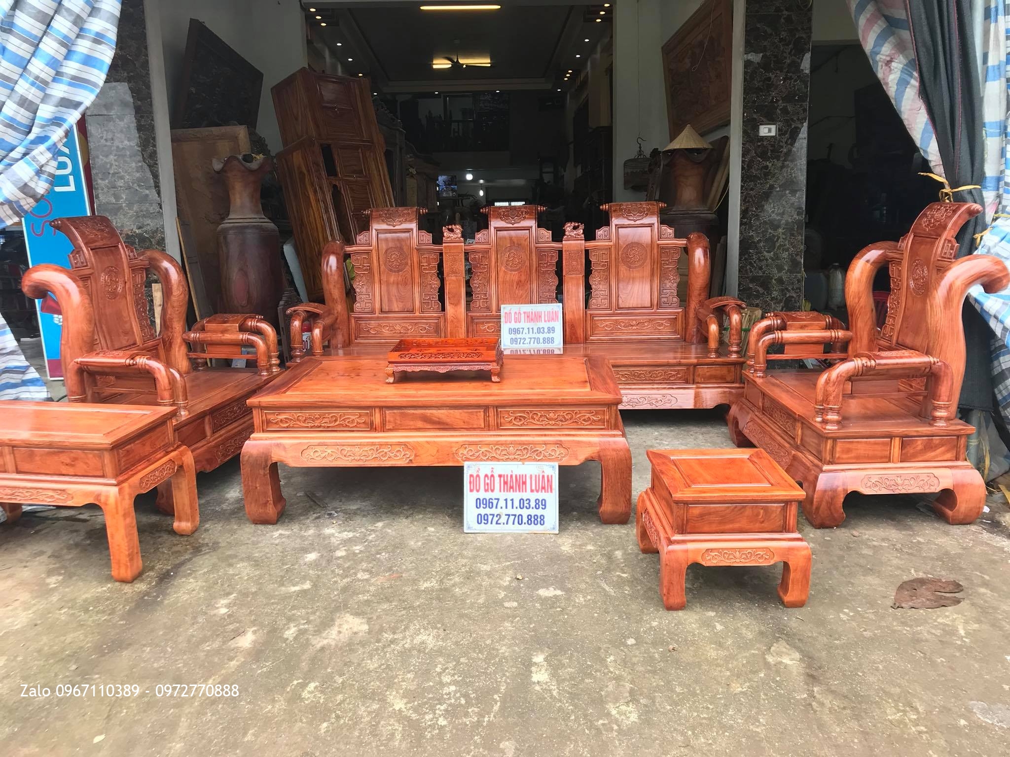 Bộ Bàn Ghế Tần Thuỷ Hoàng Cột 14 Vip, Chú Trắng Hưng Yên