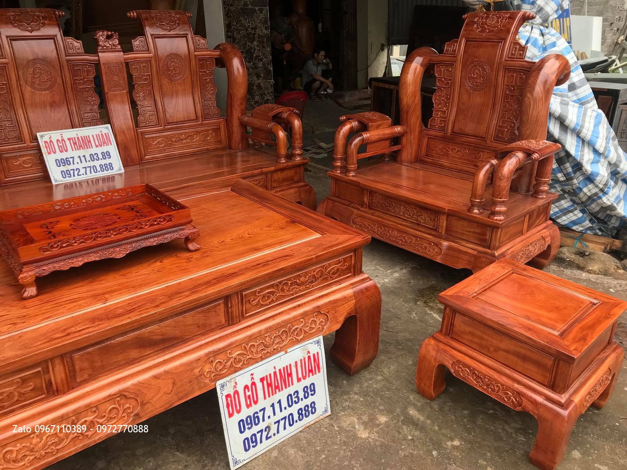 Bộ Bàn Ghế Tần Thuỷ Hoàng Cột 14 Vip, Chú Trắng Hưng Yên.