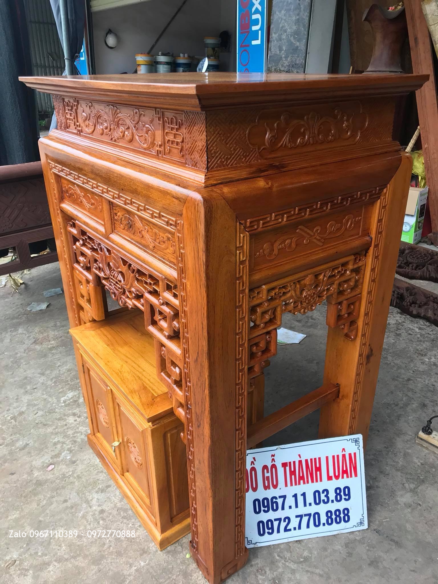 Cặp Ban Thờ Triện Và Tủ Gầm Gỗ Gụ. A Tuấn Định Công HN: