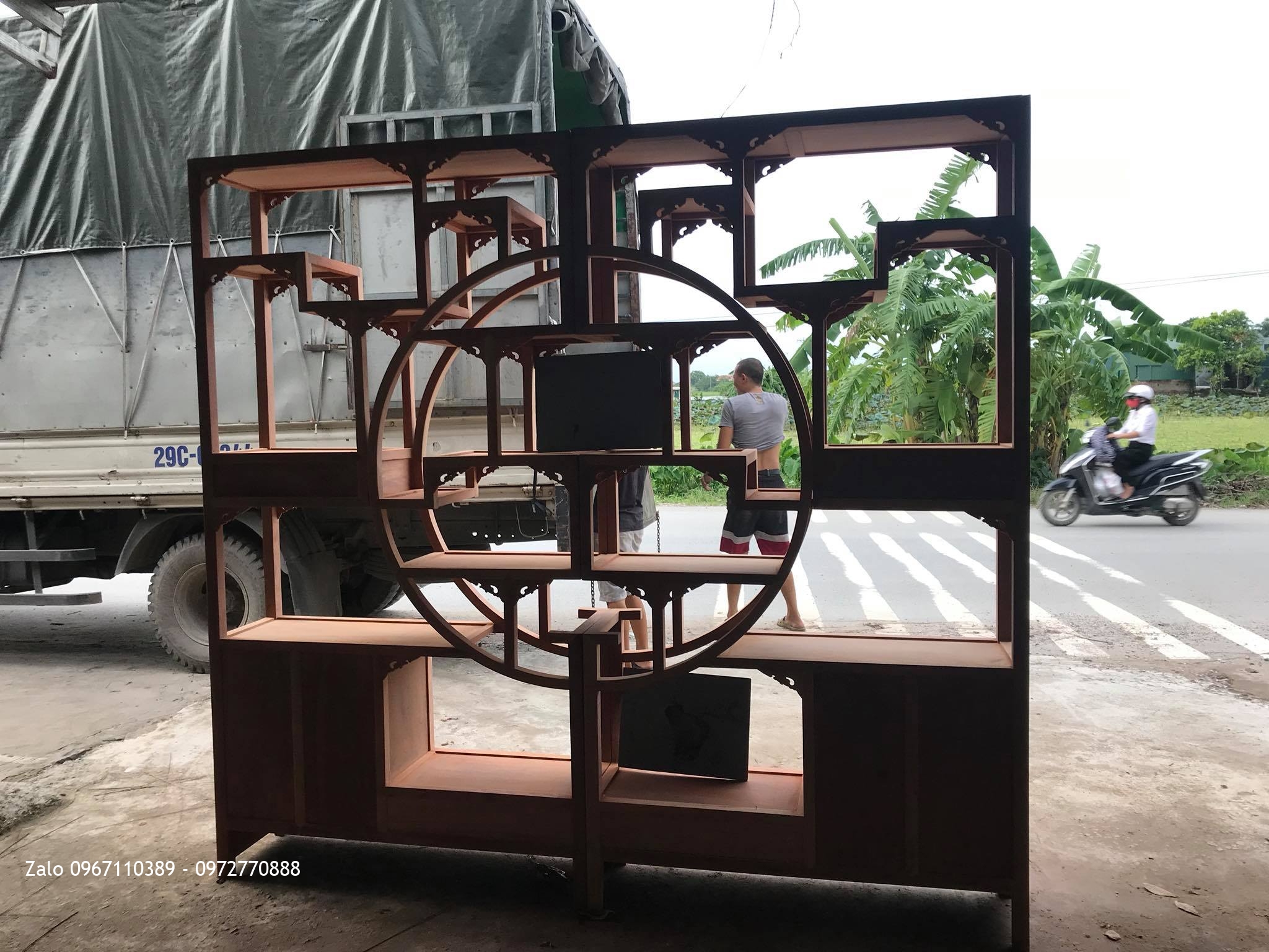 Tủ Bày Đồ Tứ Diện Gỗ Hương Đỏ Lào Víp, Anh Mạnh Thanh Trì Hà Nội