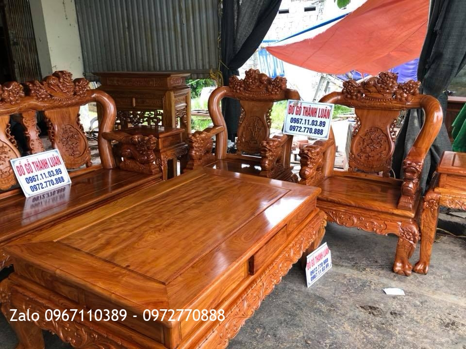 Bộ Ghế Minh Quốc Nghê Gỗ Hương Đá, Anh Tùng - Thạch Bàng,Hà Nội.