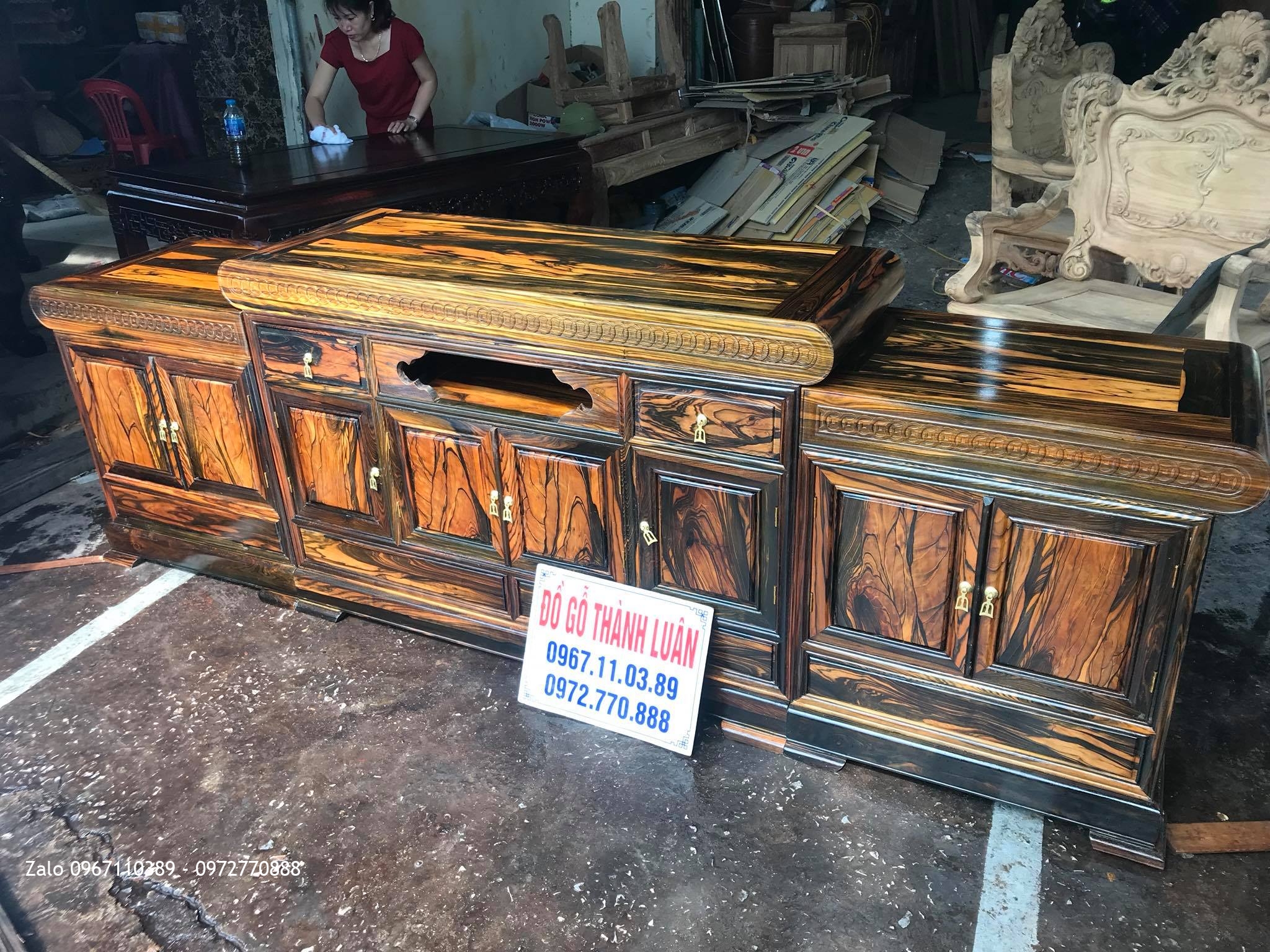 Kệ Tivi Kiểu Mõ Đồng Tiền Gỗ Mun Cánh Trơn 2m6, A Cương - Thanh Oai, Hà Nội..