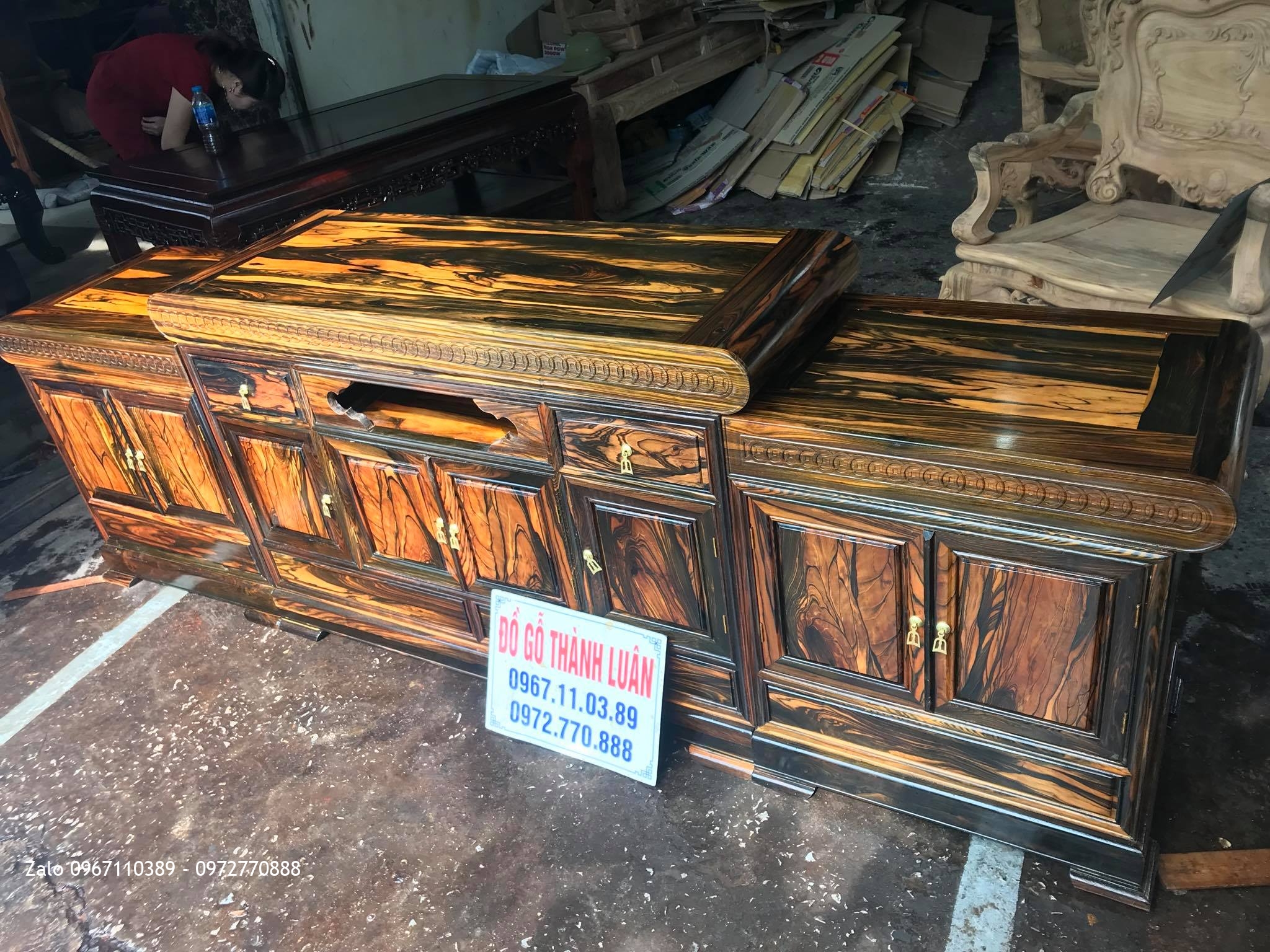 Kệ Tivi Kiểu Mõ Đồng Tiền Gỗ Mun Cánh Trơn 2m6, A Cương - Thanh Oai, Hà Nội::