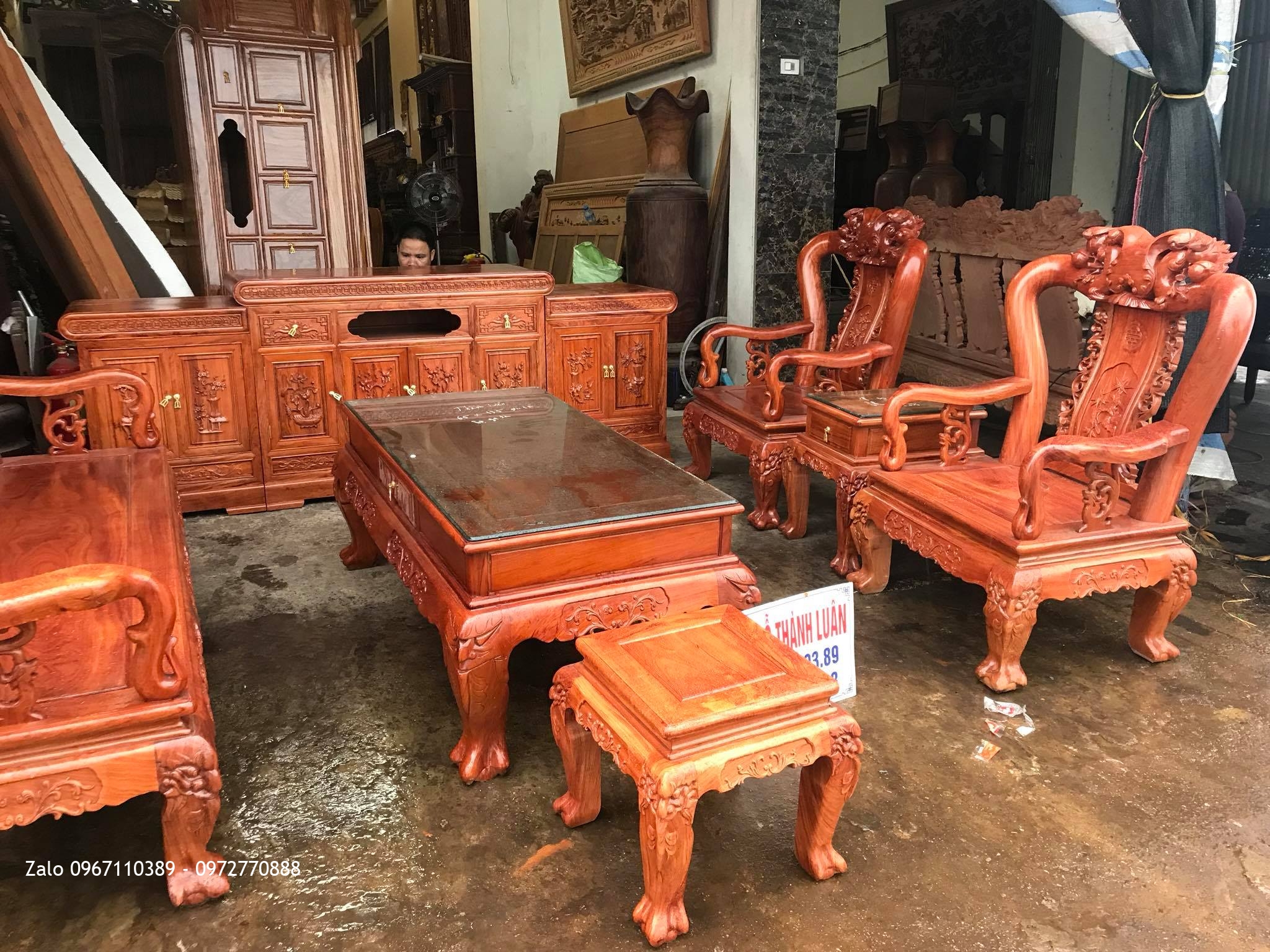 Bộ Nội Thất Phòng Khách Gỗ Hương Đá, Kệ Tivi, Chú Thi - Việt Trì, Hà Nội.