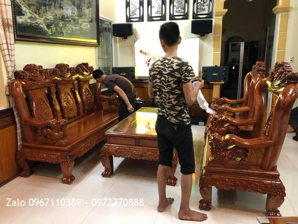 Bộ Ghế Minh Quốc Nghê Gỗ Hương Đá cột 12. 6 Món, Khách Hải Phòng