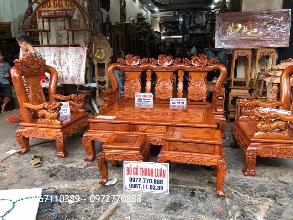 Bộ Ghế Minh Quốc Nghê Gỗ Hương Đá cột 12. 6 Món, Khách Hải Phòng.