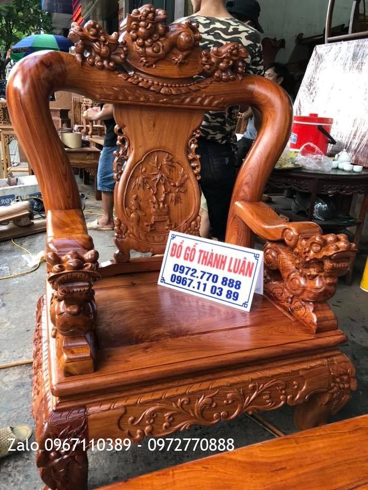 Bộ Ghế Minh Quốc Nghê Gỗ Hương Đá cột 12. 6 Món, Khách Hải Phòng: