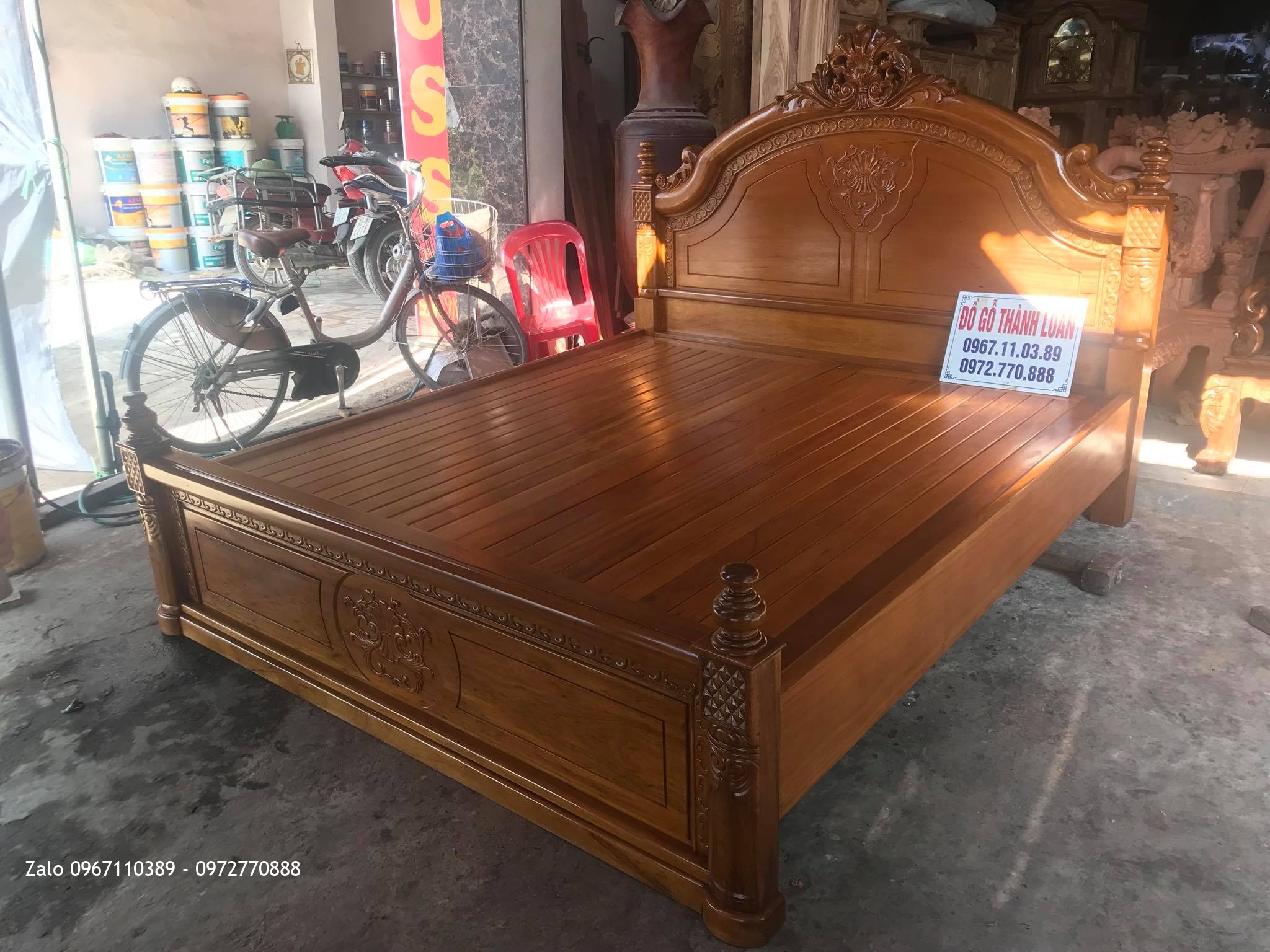 Giường Vòm Gỗ Gụ Và Kệ Tivi Gỗ Hương Đỏ Lào. Khách Thái Nguyên