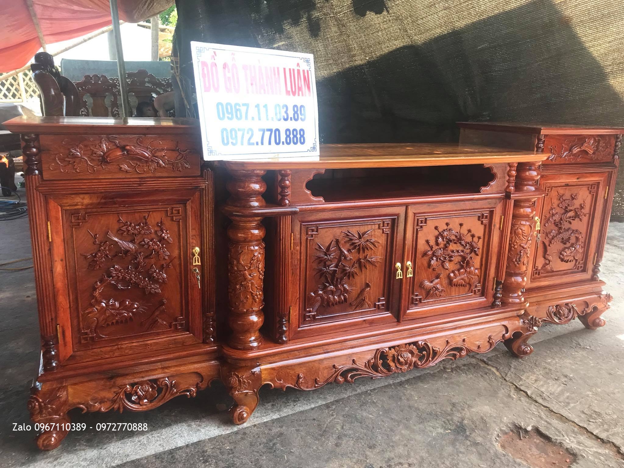 Giường Vòm Gỗ Gụ Và Kệ Tivi Gỗ Hương Đỏ Lào. Khách Thái Nguyên.