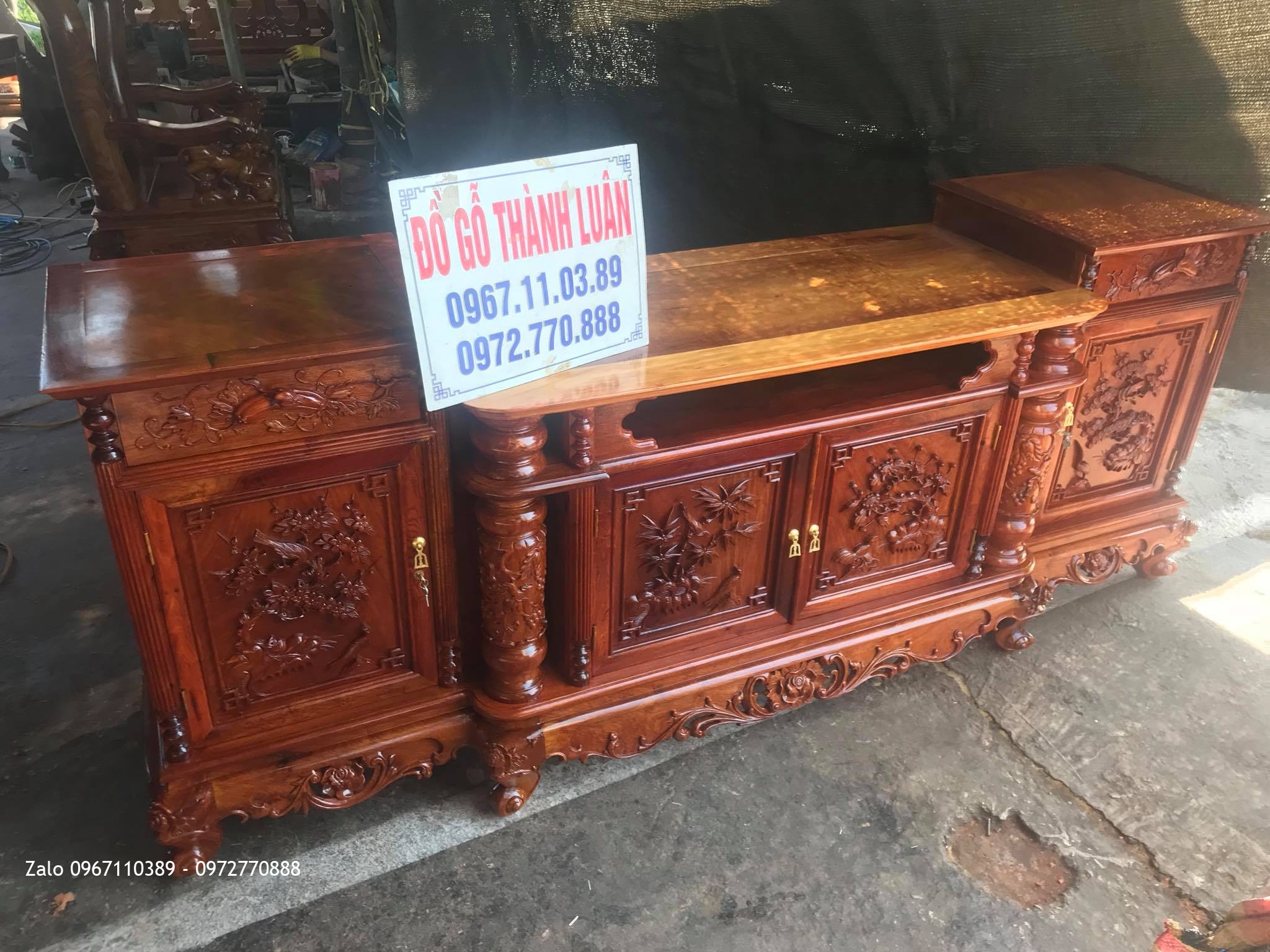 Giường Vòm Gỗ Gụ Và Kệ Tivi Gỗ Hương Đỏ Lào. Khách Thái Nguyên..