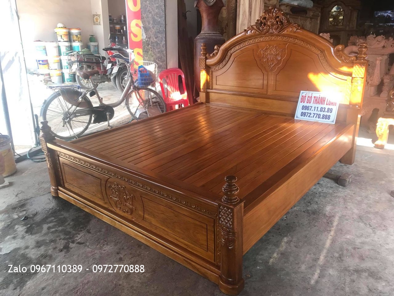 Giường Vòm Gỗ Gụ Và Kệ Tivi Gỗ Hương Đỏ Lào. Khách Thái Nguyên