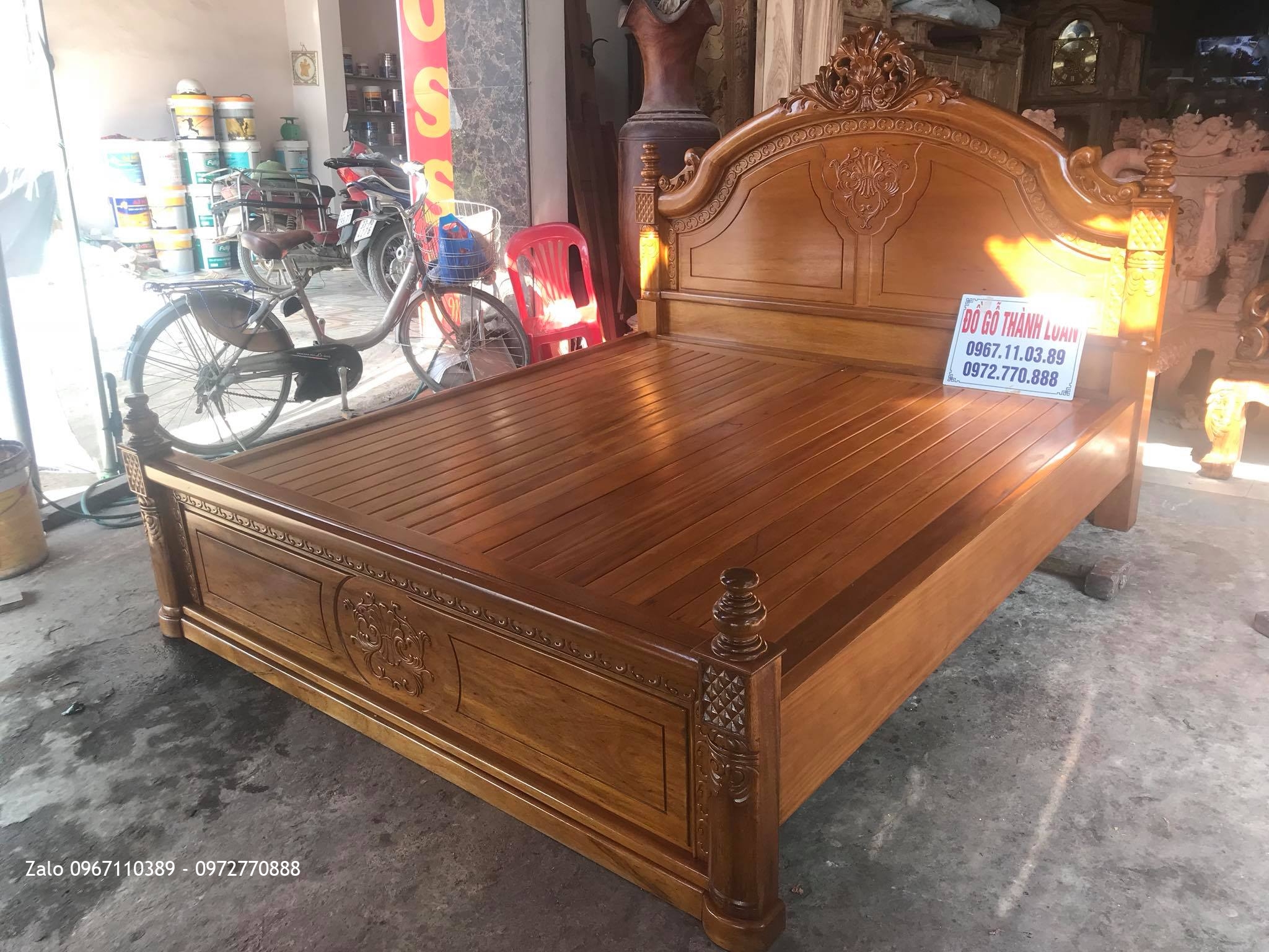 Giường Vòm Gỗ Gụ Và Kệ Tivi Gỗ Hương Đỏ Lào. Khách Thái Nguyên: