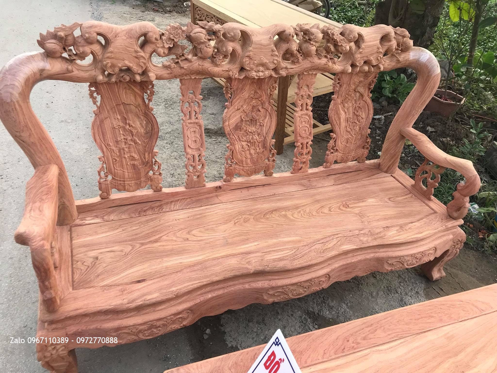 Bộ Ghế Minh Quốc Đào Chim Cột 10  Yếm Cong Gỗ Hương Đá Chọn Vân. 6 Món.