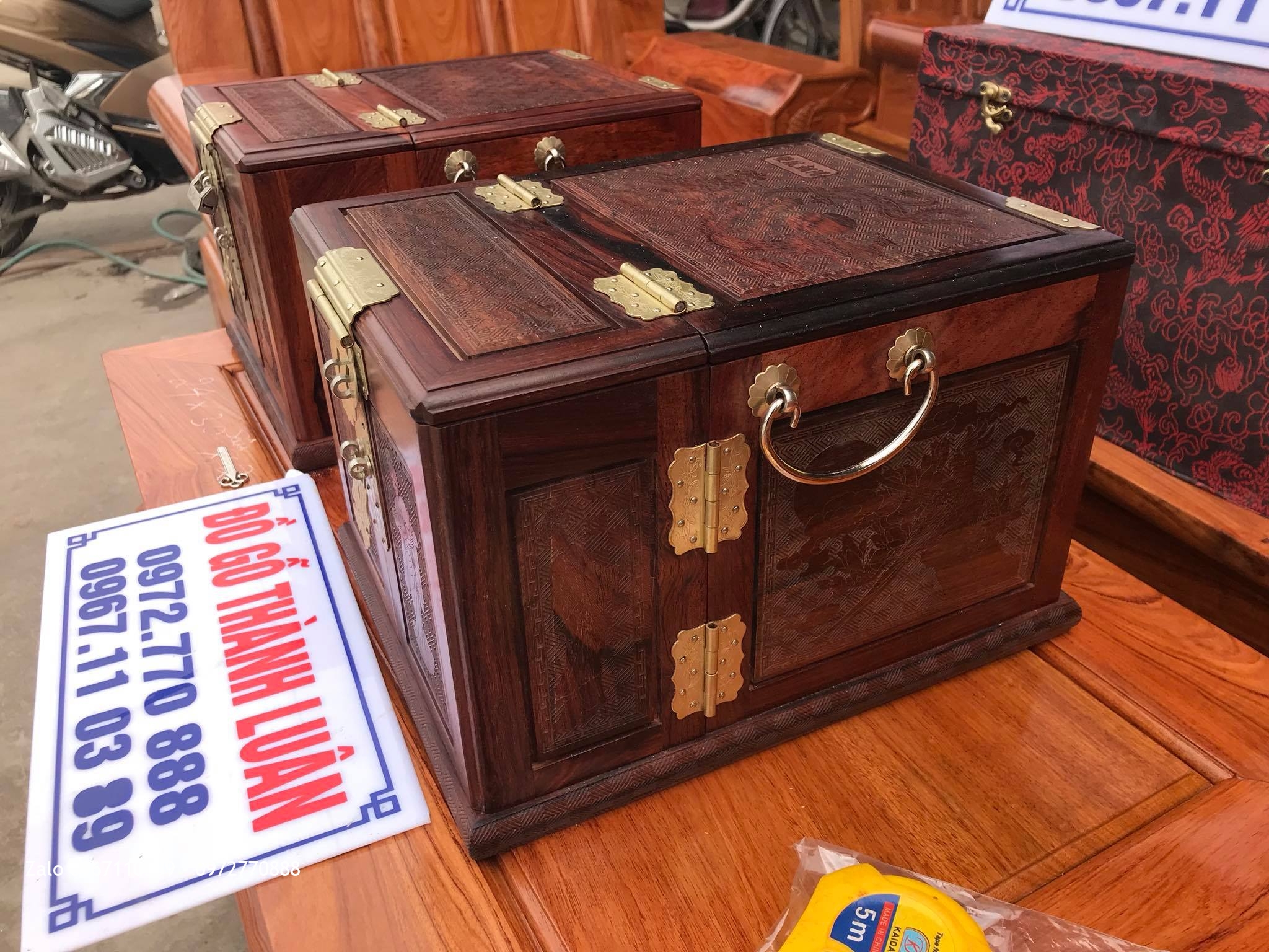 Hộp Đựng Mỹ Phẩm Phẩm,Trang Sức Gỗ Cẩm Lai