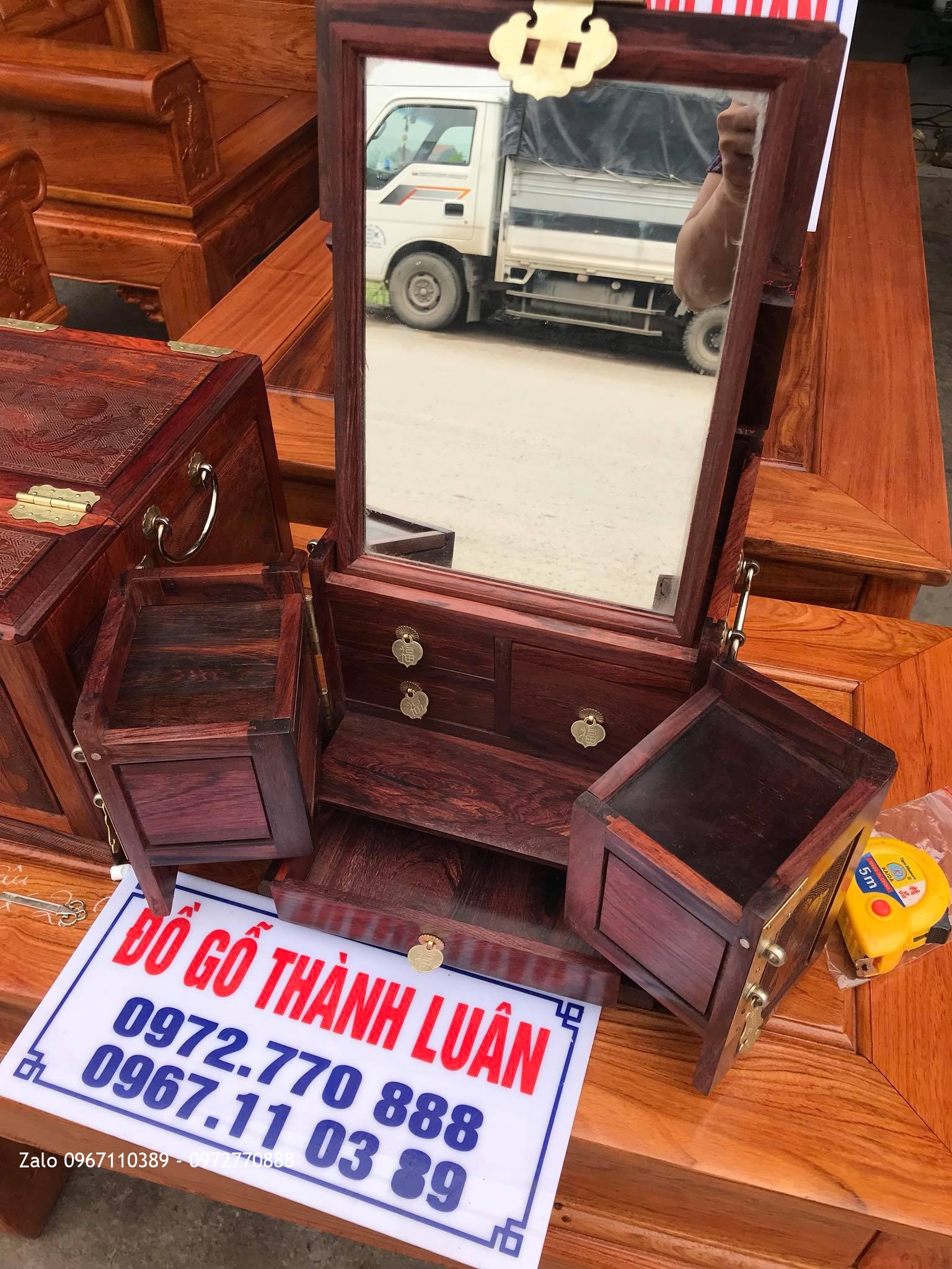 Hộp Đựng Mỹ Phẩm Phẩm,Trang Sức Gỗ Cẩm Lai,