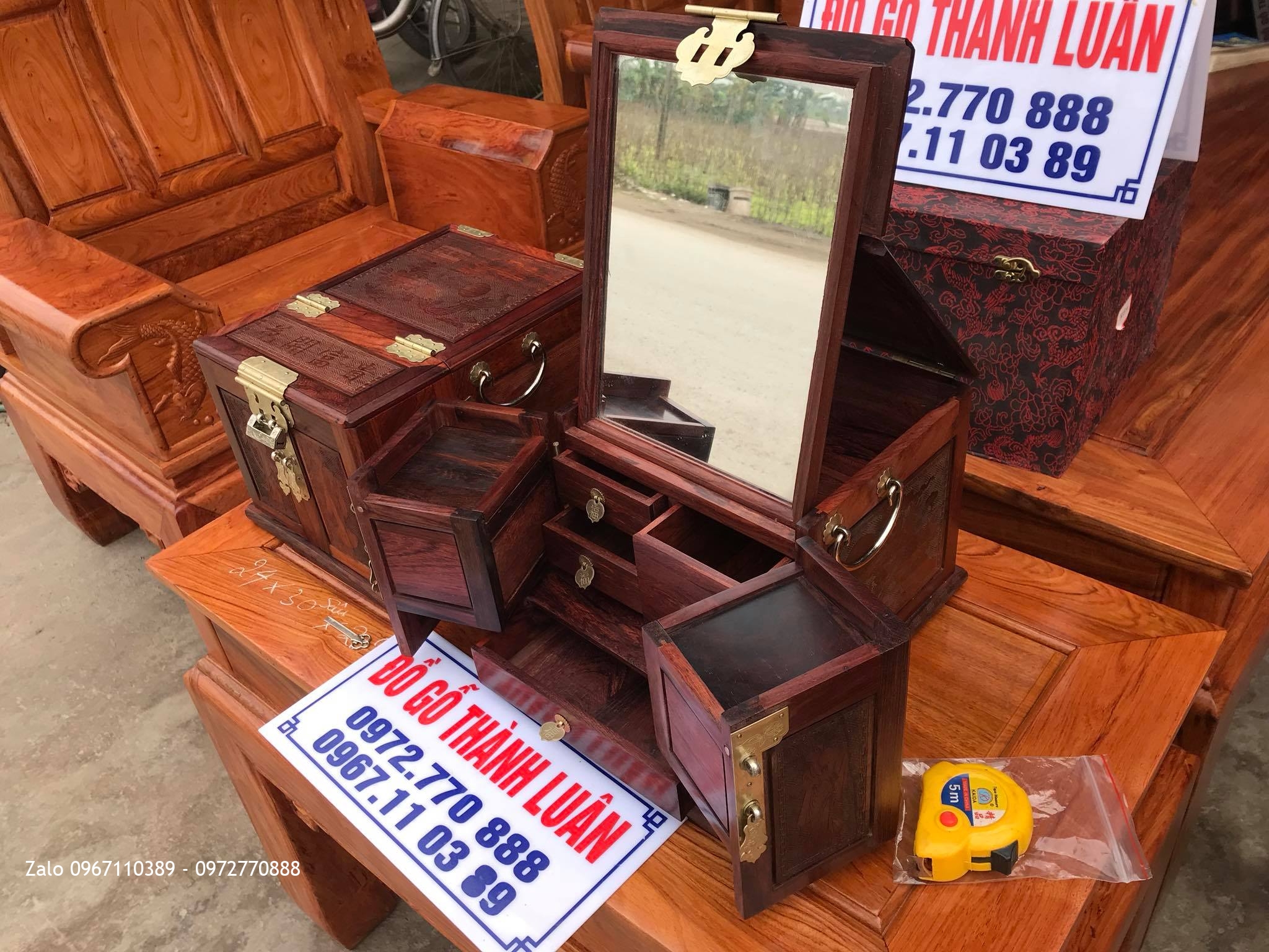 Hộp Đựng Mỹ Phẩm Phẩm,Trang Sức Gỗ Cẩm Lai: