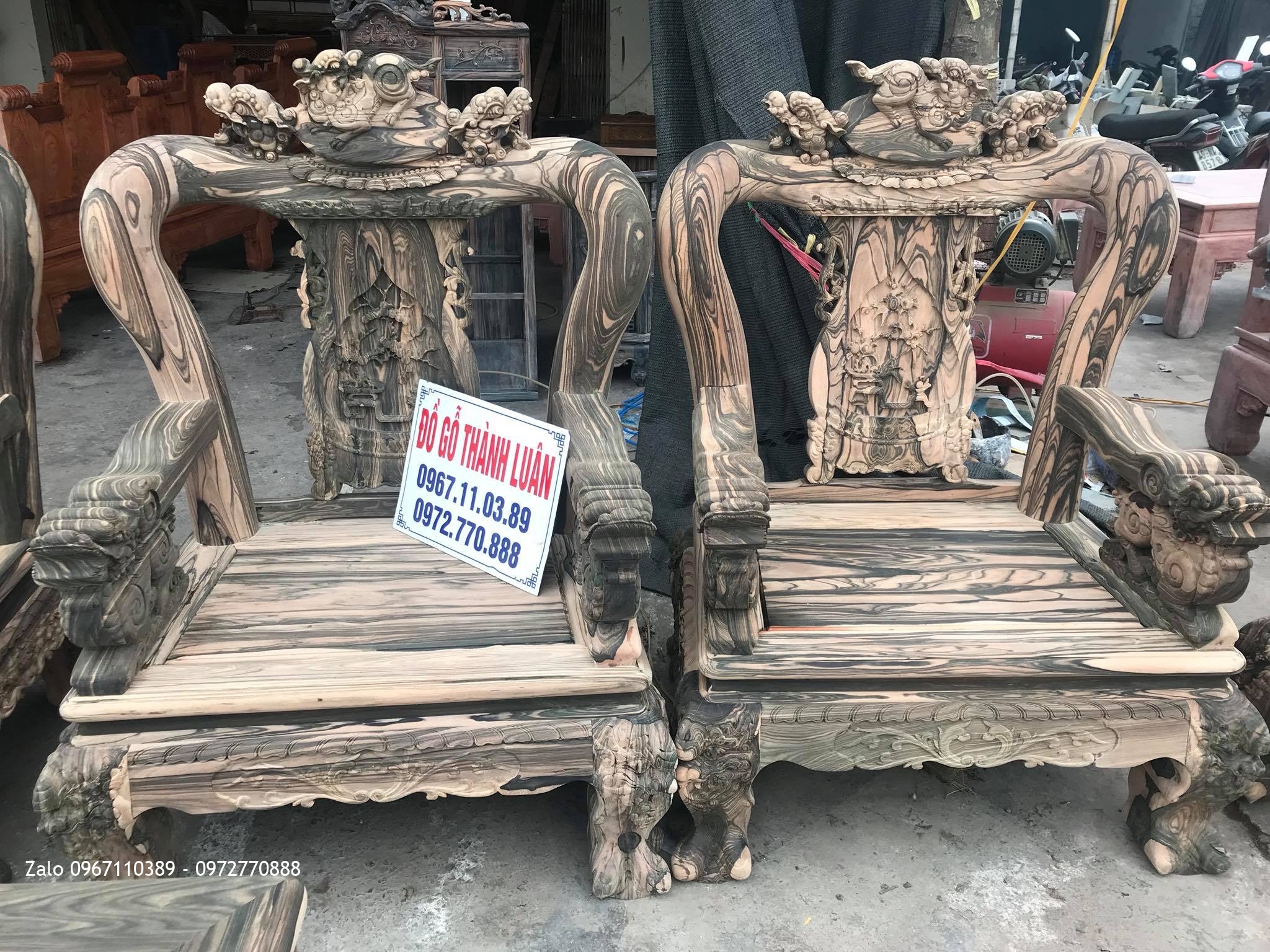 Bộ Ghế Minh Nghê Gỗ Mun Cột 12 Gồm 10 Món Gỗ Mun (VÍP), Khách Thái Bình