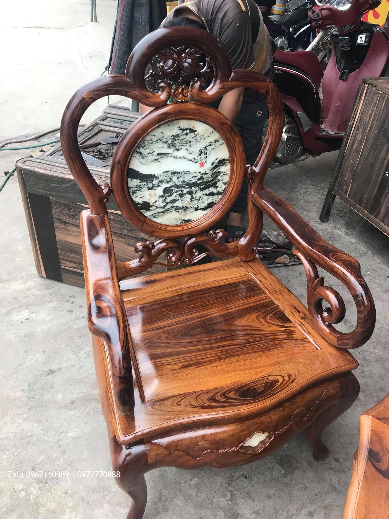 Bộ Bàn Ghế Guột Nho Gỗ Gụ Ta Quảng Bình Vân Víp 7 Món