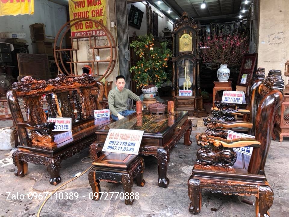 Bộ Ghế Minh Nghê Gỗ Mun Cột 12 Và Đồng Hồ Tứ Trụ. Chị Liên Hải Phòng