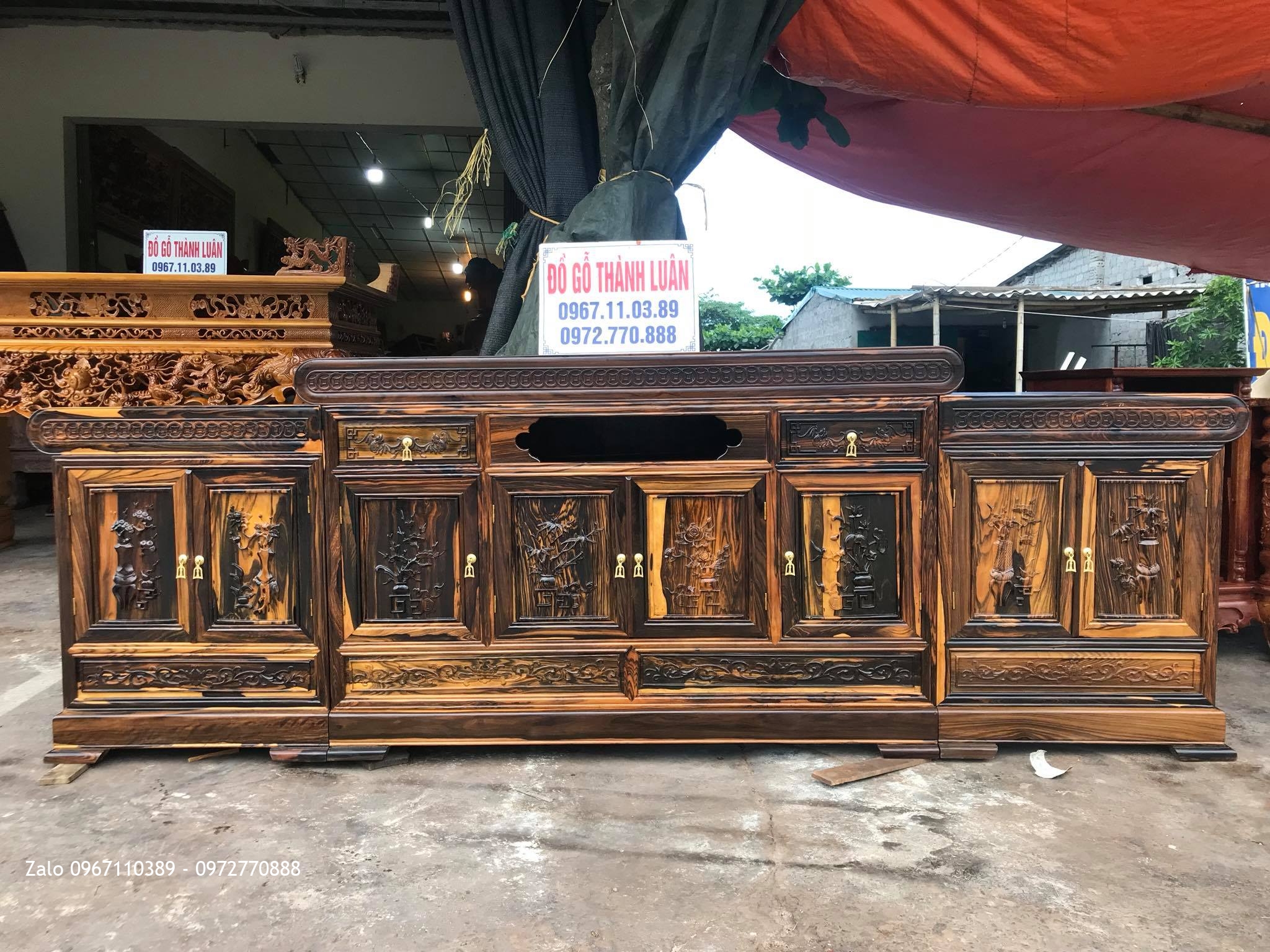 Kệ Tivi Gỗ Mun Kiểu Mõ Đồng Tiền Gỗ Mun 2m6, A Tình - Long Biên Hà Nội