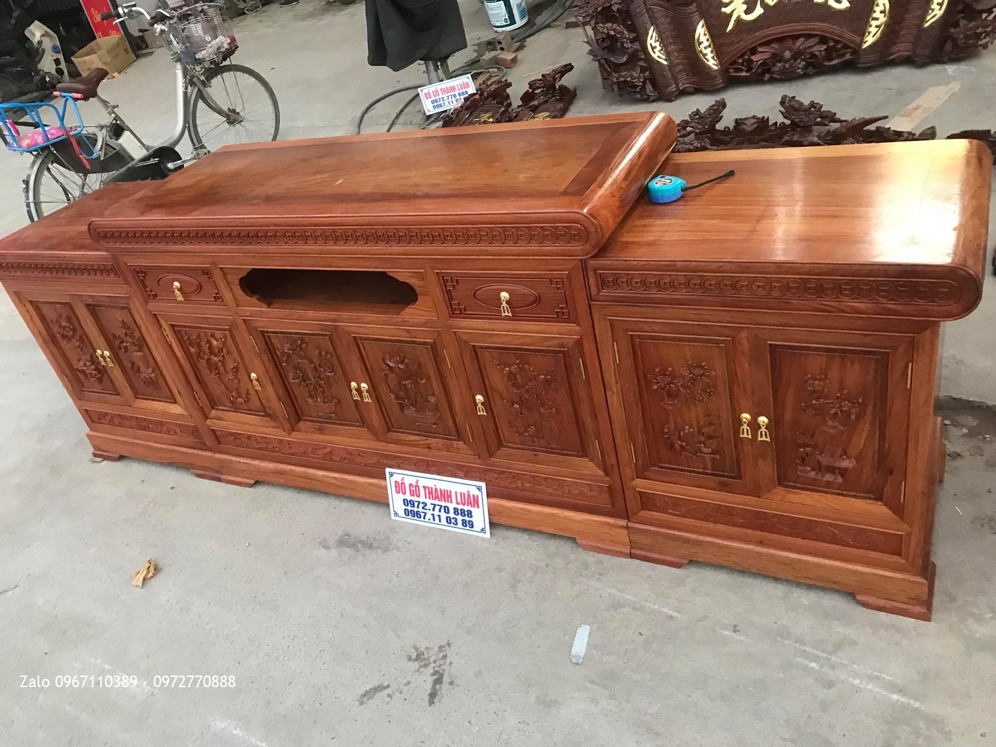 2 Kệ Tivi Kiểu Mõ Gỗ Hương Đỏ Lào VÍP. A Tuân Hà Đông,