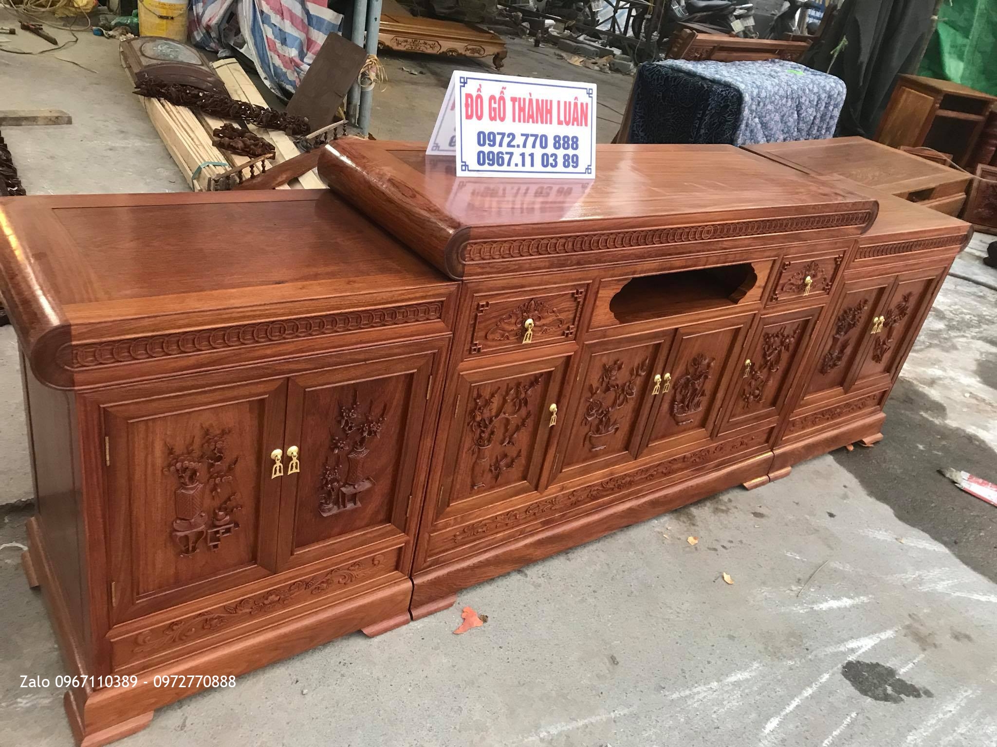 2 Kệ Tivi Kiểu Mõ Gỗ Hương Đỏ Lào VÍP. A Tuân Hà Đông,