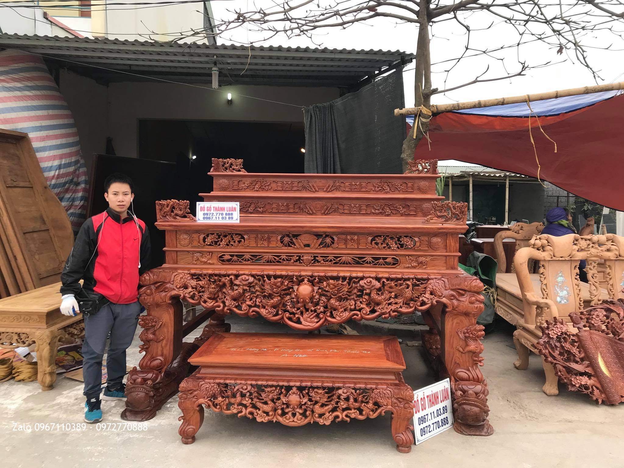 Sập Thờ Tứ Linh Nghê Trầu, Cuốn Thư Câu Đối Gỗ Cẩm Lai. A Nhật Cần Thơ