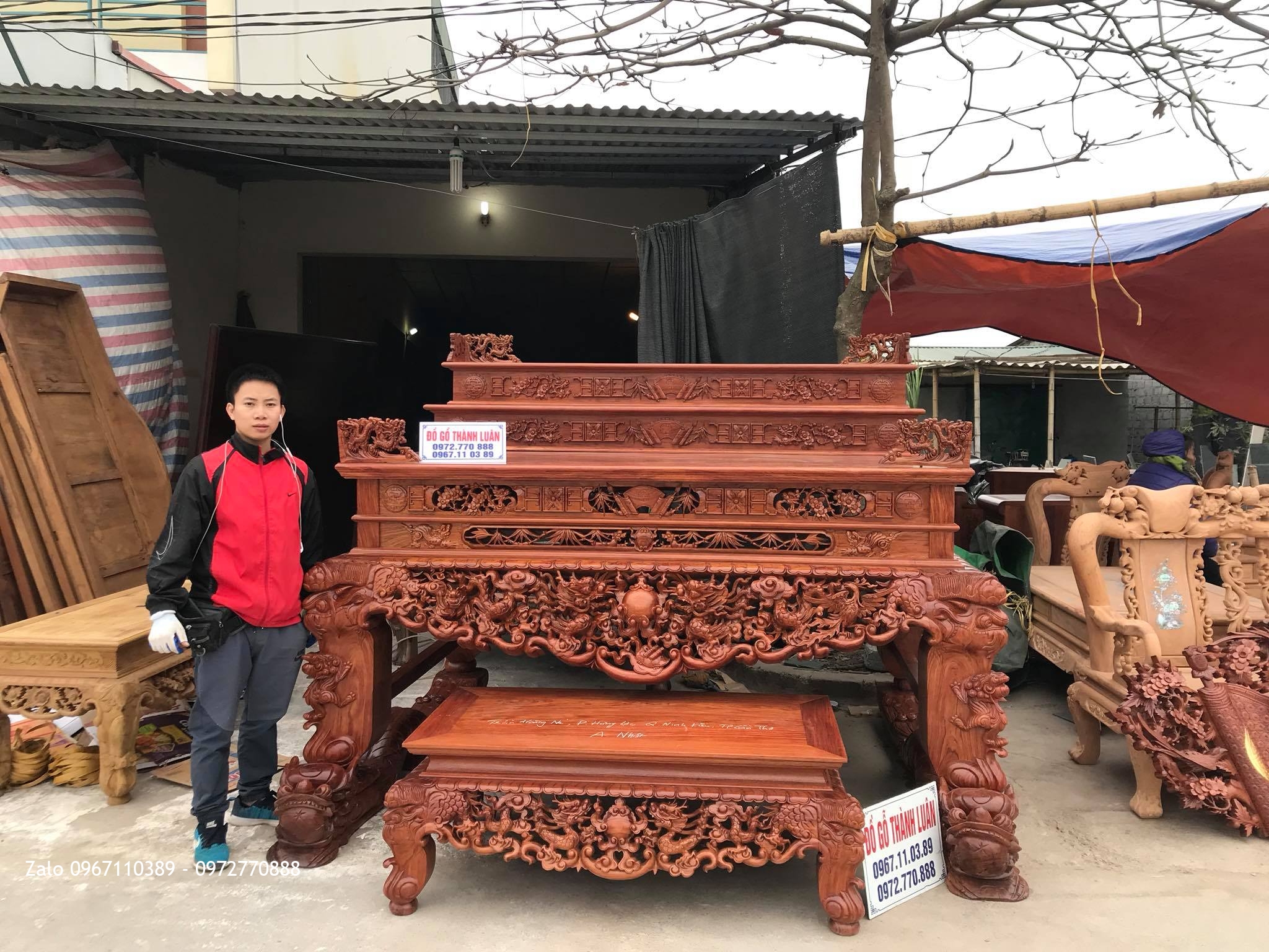 Sập Thờ Tứ Linh Nghê Trầu, Cuốn Thư Câu Đối Gỗ Cẩm Lai. A Nhật Cần Thơ.