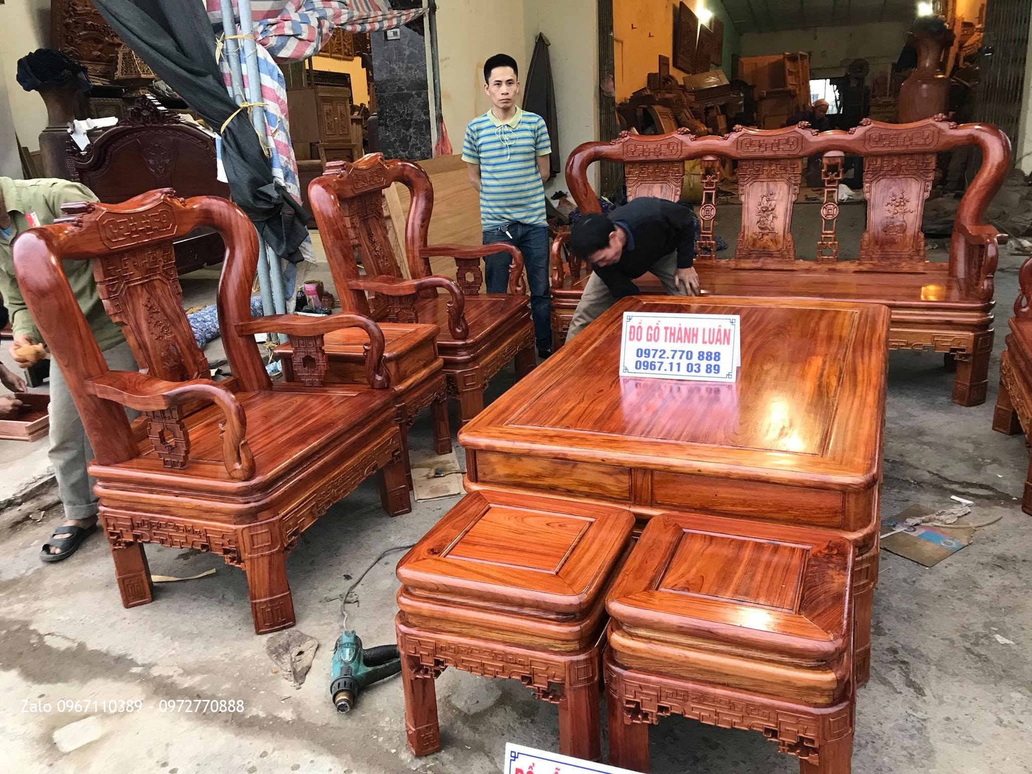 Bộ Ghế Minh Quốc Triện Gỗ Cẩm Lai,Kệ Tivi Gỗ Cẩm Lai. Bác Thu Cầu Giấy HN,,