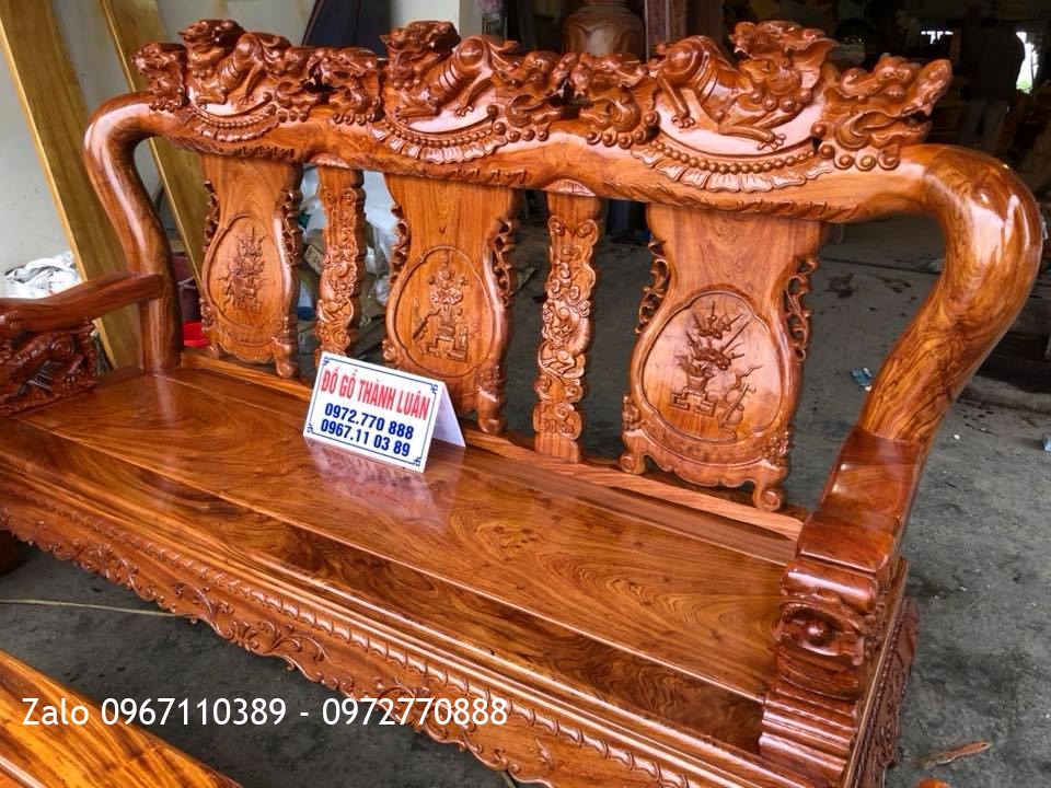 Bộ minh quốc nghê gỗ hương đá nam phi c12. Khách Mỹ Đức Hà Nội: