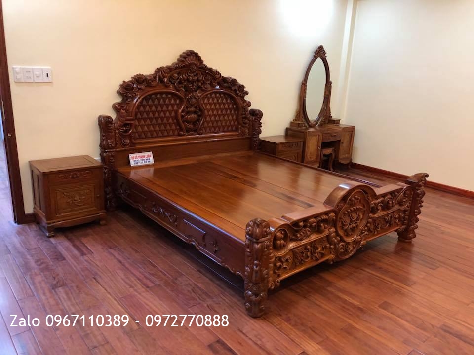 Giường Hoa Hồng Lu Uy Gỗ Hương Đỏ. Khách Hải Phòng