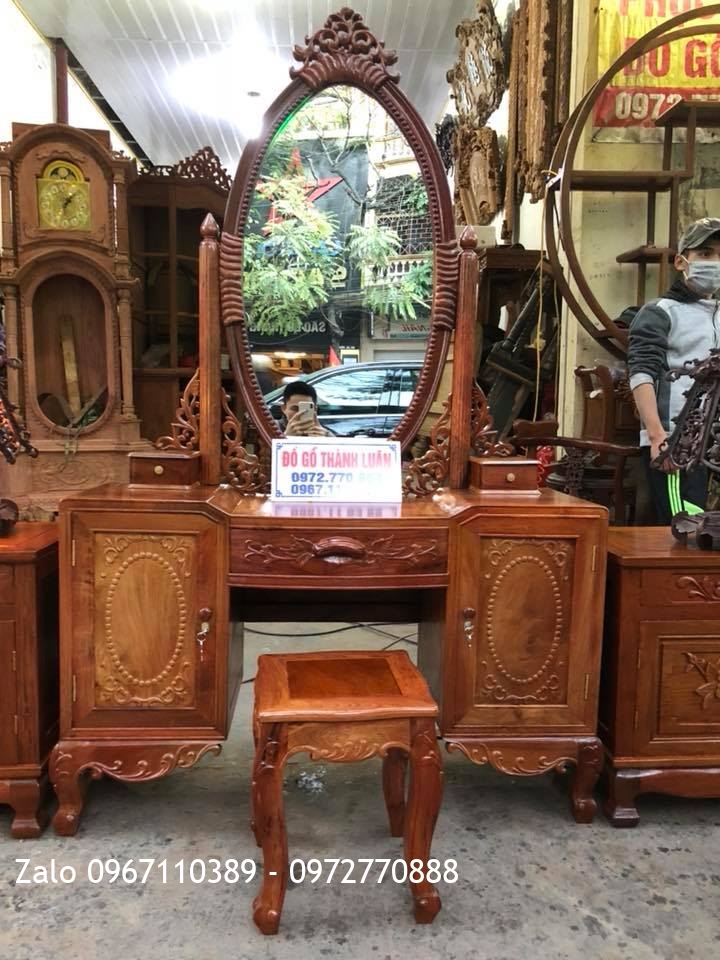 Giường Hoa Hồng Lu Uy Gỗ Hương Đỏ. Khách Hải Phòng-