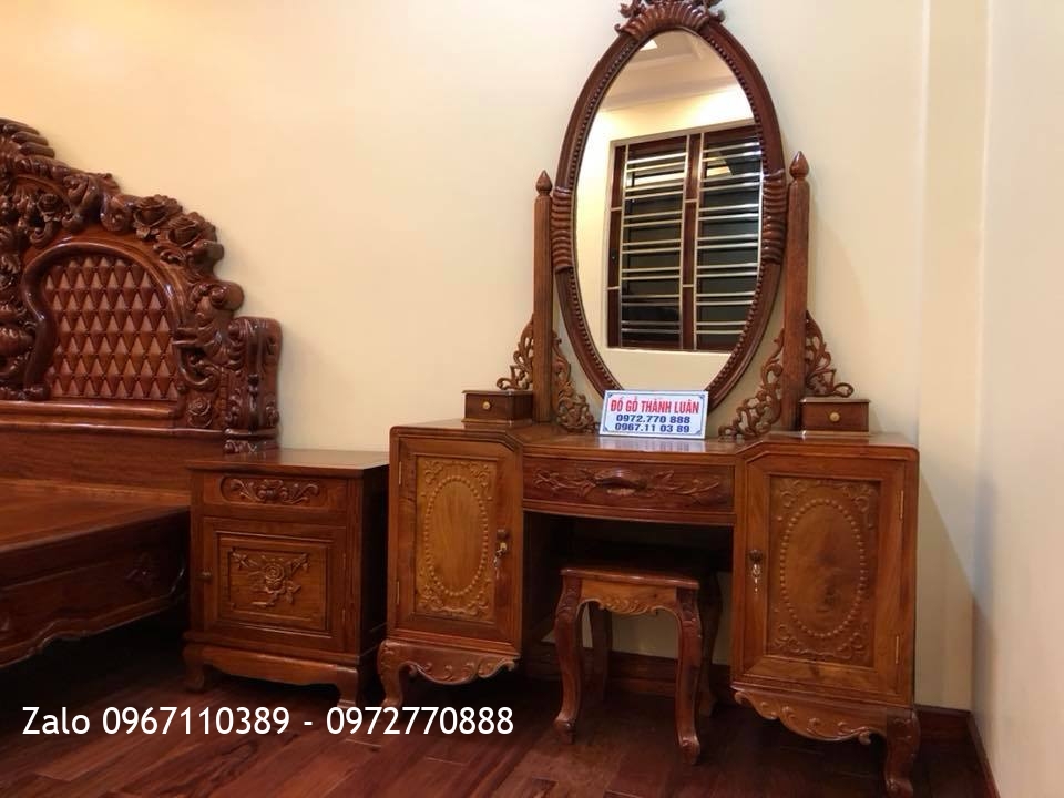 Giường Hoa Hồng Lu Uy Gỗ Hương Đỏ. Khách Hải Phòng,,